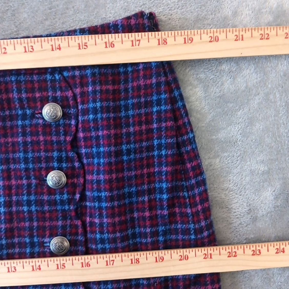 Talbots Talbots Skirt Petites 16P Purple Plaid Short Tweed Lined Button Accent Women Pencil (Dry Clean) Size 38" / US 16 / IT 52 - 3 Thumbnail