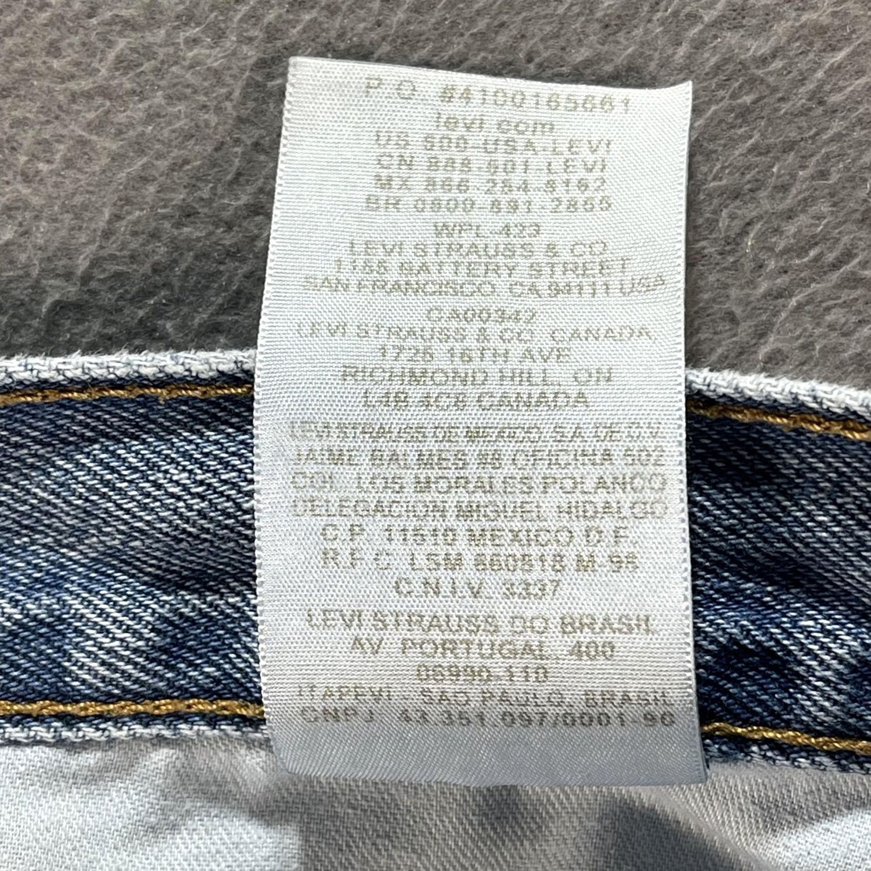 Levi's Levi's Jeans Mens 33x30 Blue Relaxed Tapered Leg Denim Pants 560 Y2K Vintage 90s 500 Series Cotton Pocket Zip Fly Size US 33 - 7 Thumbnail