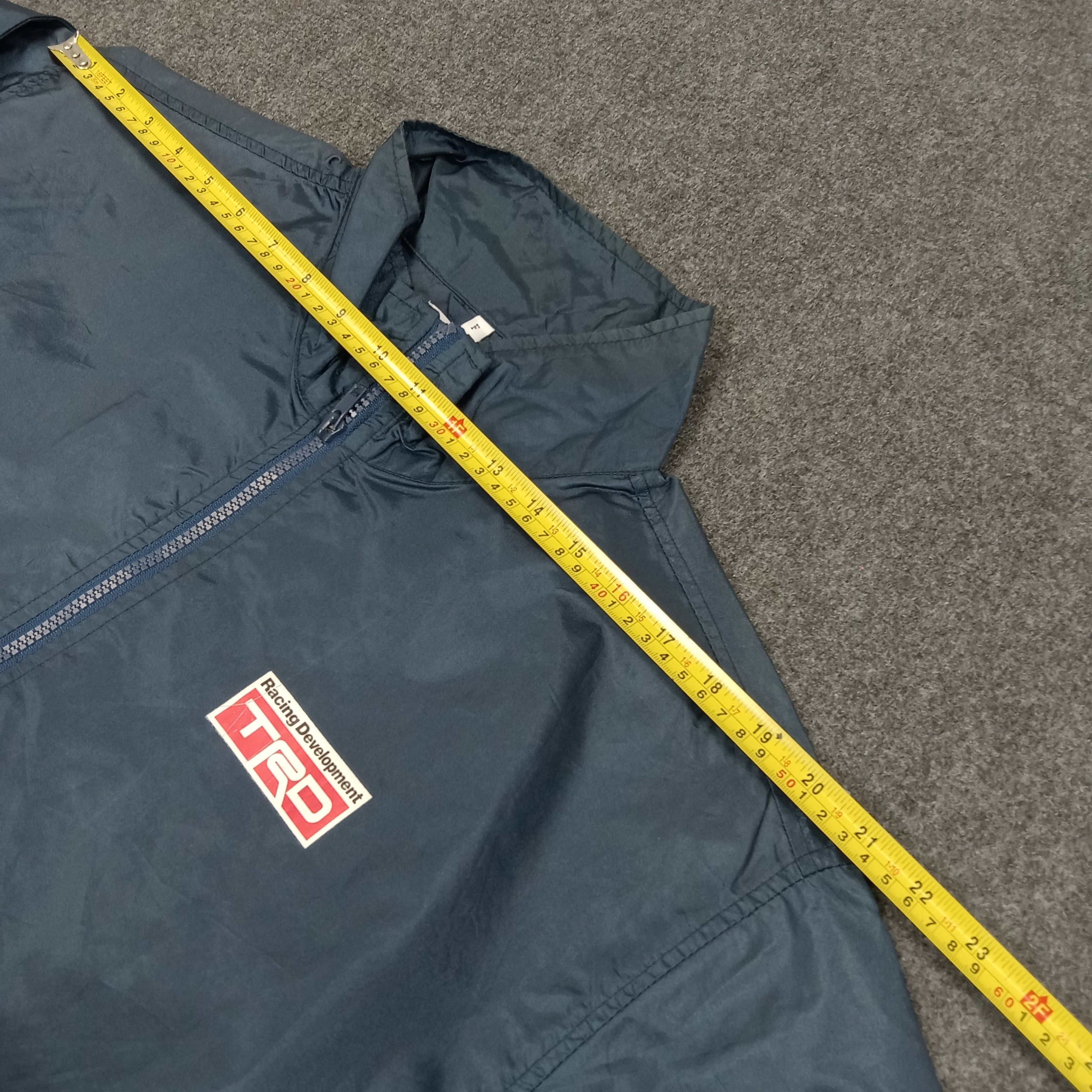 Japanese Brand × Vintage TRD Racing Development Toyota Windbreaker Jacket C220N1 Size US L / EU 52-54 / 3 - 6 Thumbnail