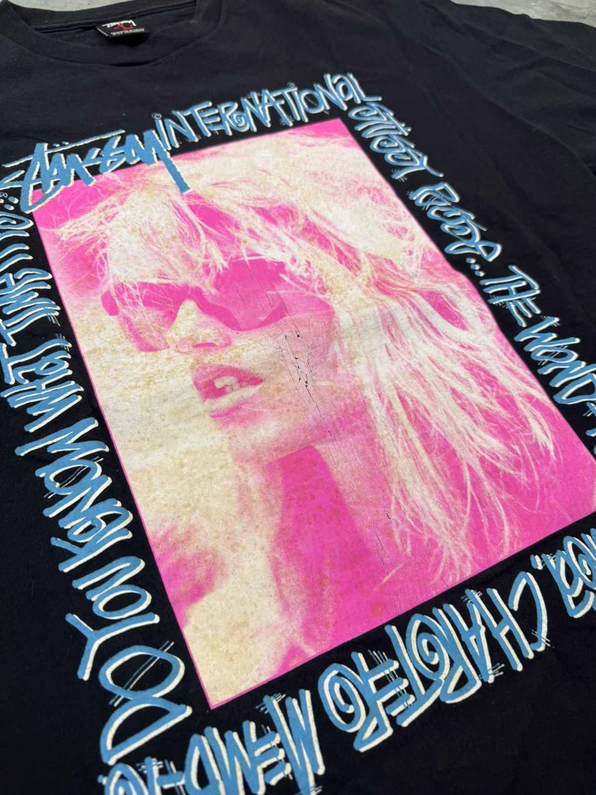 Stussy Vintage Rare Stussy Laura Photo Tee Size US L / EU 52-54 / 3 - 2 Thumbnail