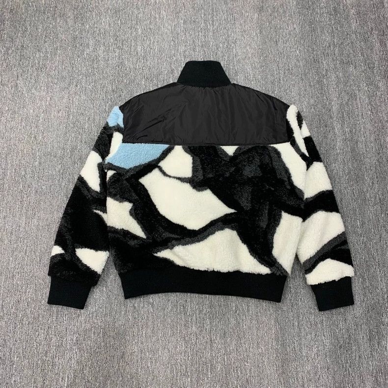 Louis Vuitton Louis Vuitton Color-block polar fleece teddy jacket 2502-Ne Size US S / EU 44-46 / 1 - 2 Thumbnail