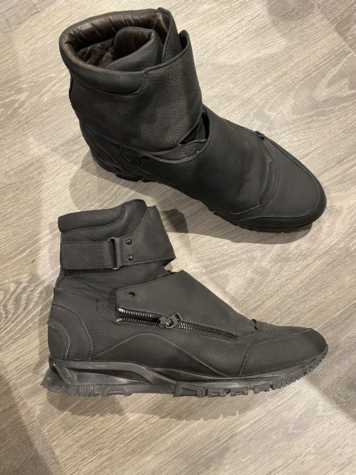 Lanvin Very rare Lanvin high top sneakers US9.5 Size US 9.5 / EU 42-43 - 1 Thumbnail