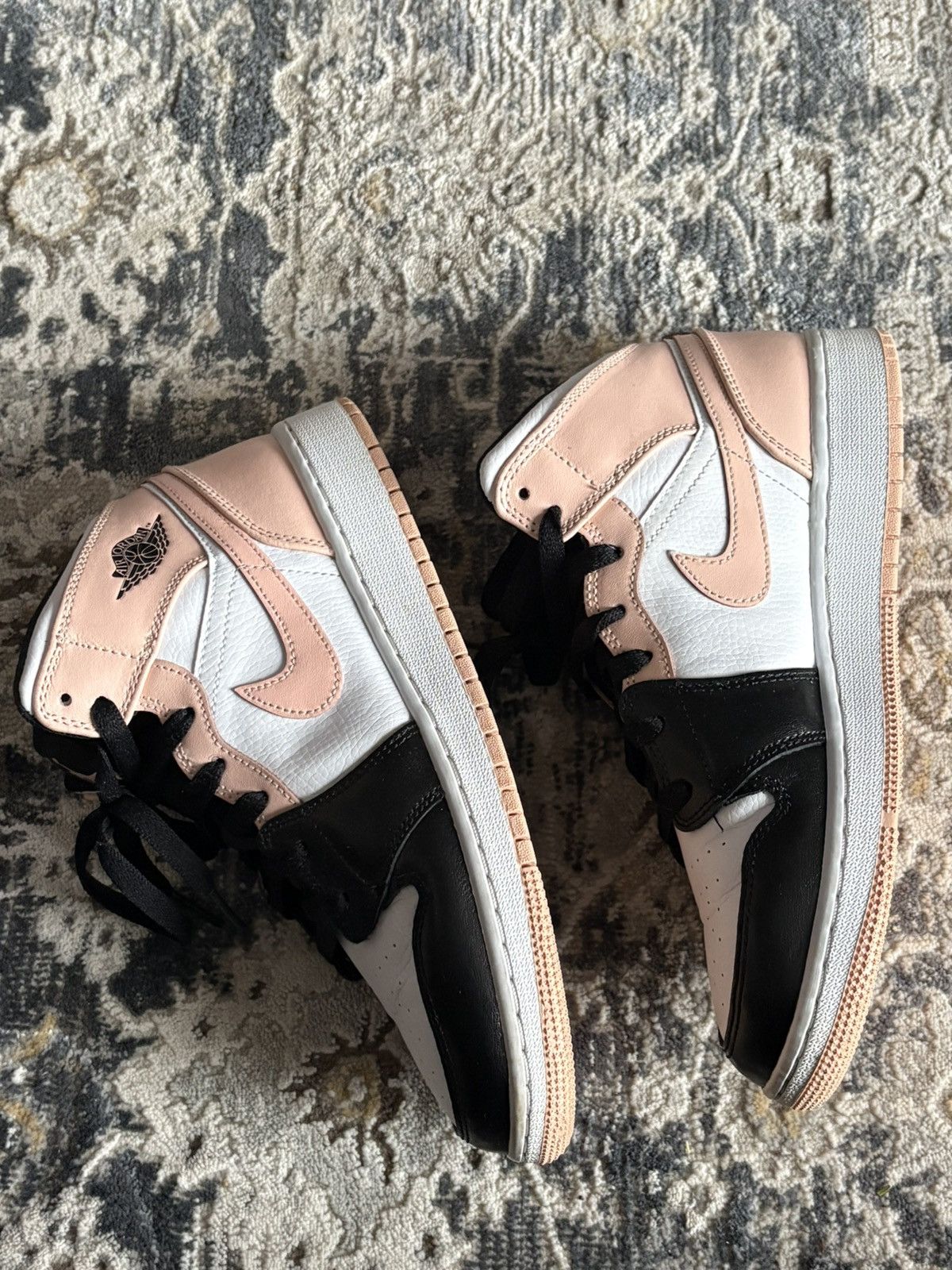 Jordan Brand Jordan 1 mid arctic orange black toe Size US 6.5 / IT 36.5 - 2 Thumbnail
