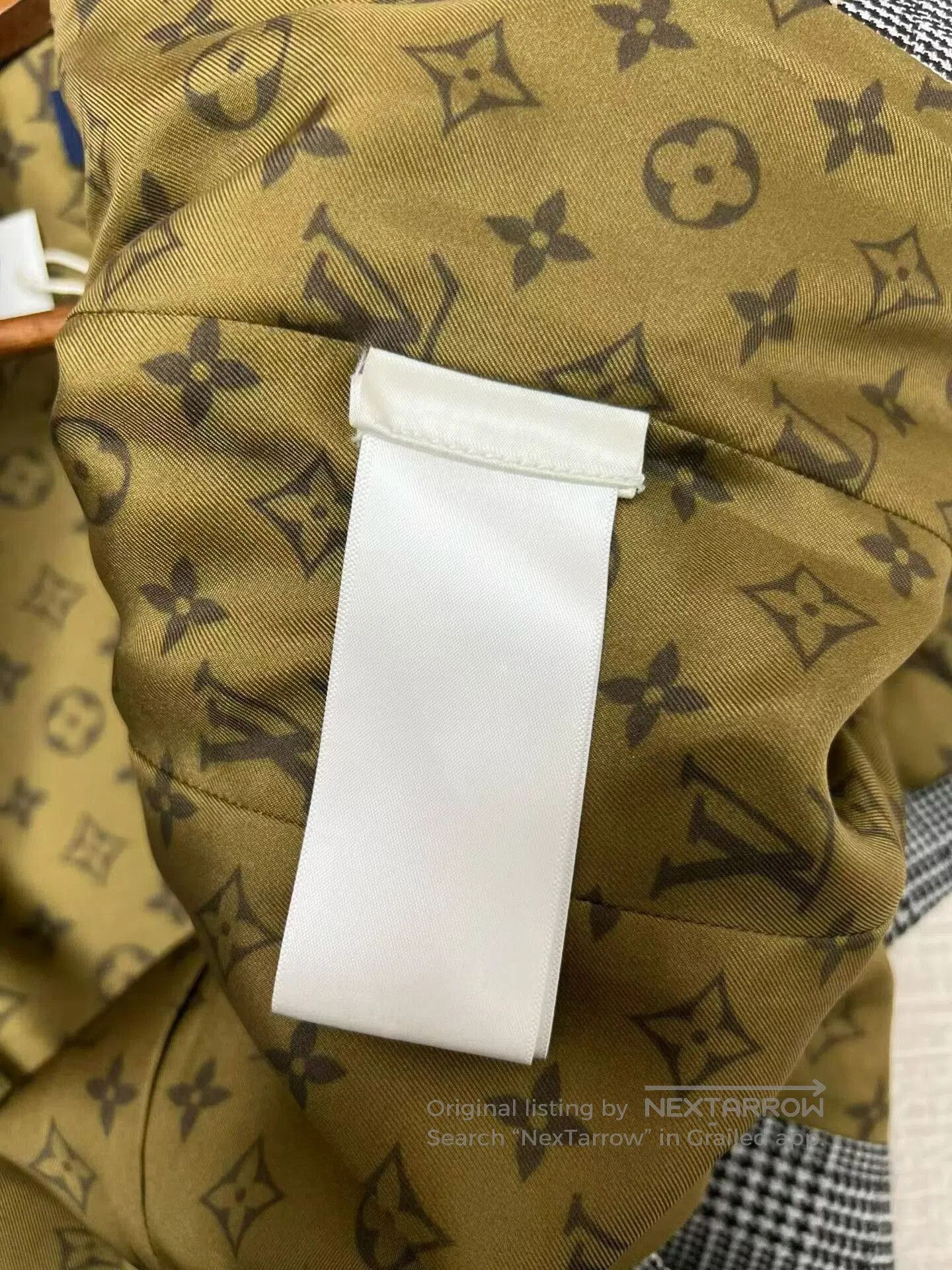 Louis Vuitton Louis Vuitton Plaid Embroidered Casual Blazer. Size XXS / US 00 / IT 34 - 9 Thumbnail