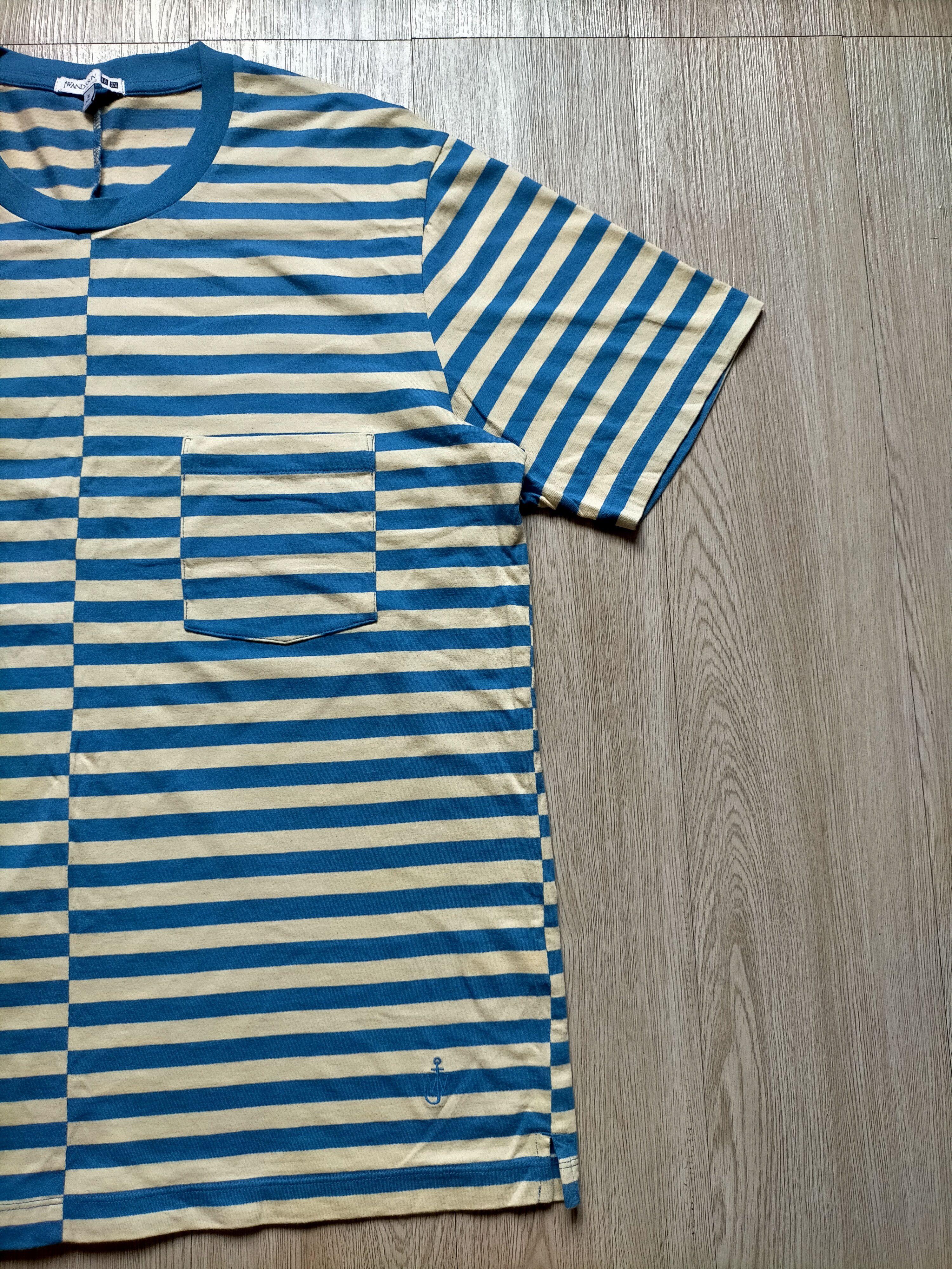 JW Anderson J.W Anderson x Uniqlo Stripe Pocke tee Size US XL / EU 56 / 4 - 4 Thumbnail