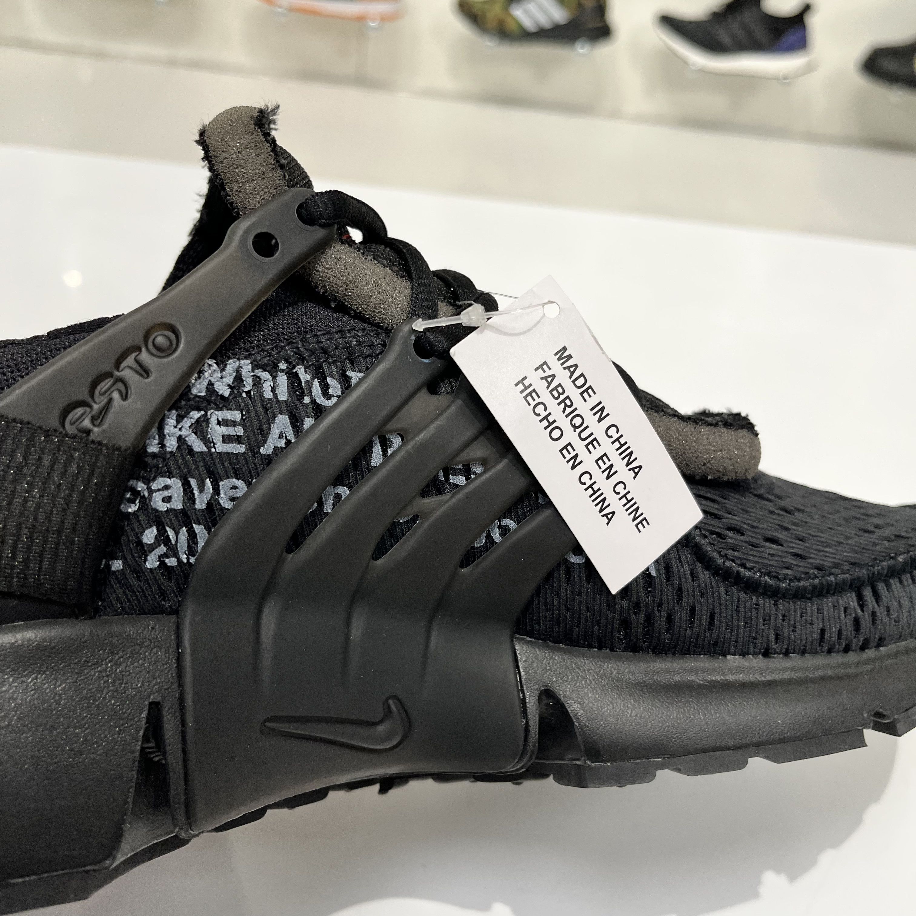 Nike × Off-White Nike Air Presto x Off-White Black (2018) Size US 10 / EU 43 - 17 Thumbnail