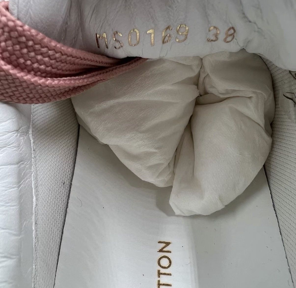 Louis Vuitton Louis Vuitton Frontrow White & Grey Trainer Sneakers J41 Size US 8 / IT 38 - 7 Thumbnail