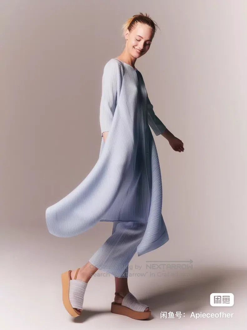 Issey Miyake Issey Miyake Glacier color dress Size L / US 10 / IT 46 - 1 Thumbnail