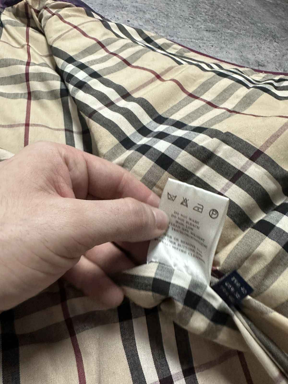 Burberry Vintage 90s Burberry London Nova Check Quilt Jacket Luxury Size M / US 6-8 / IT 42-44 - 9 Thumbnail