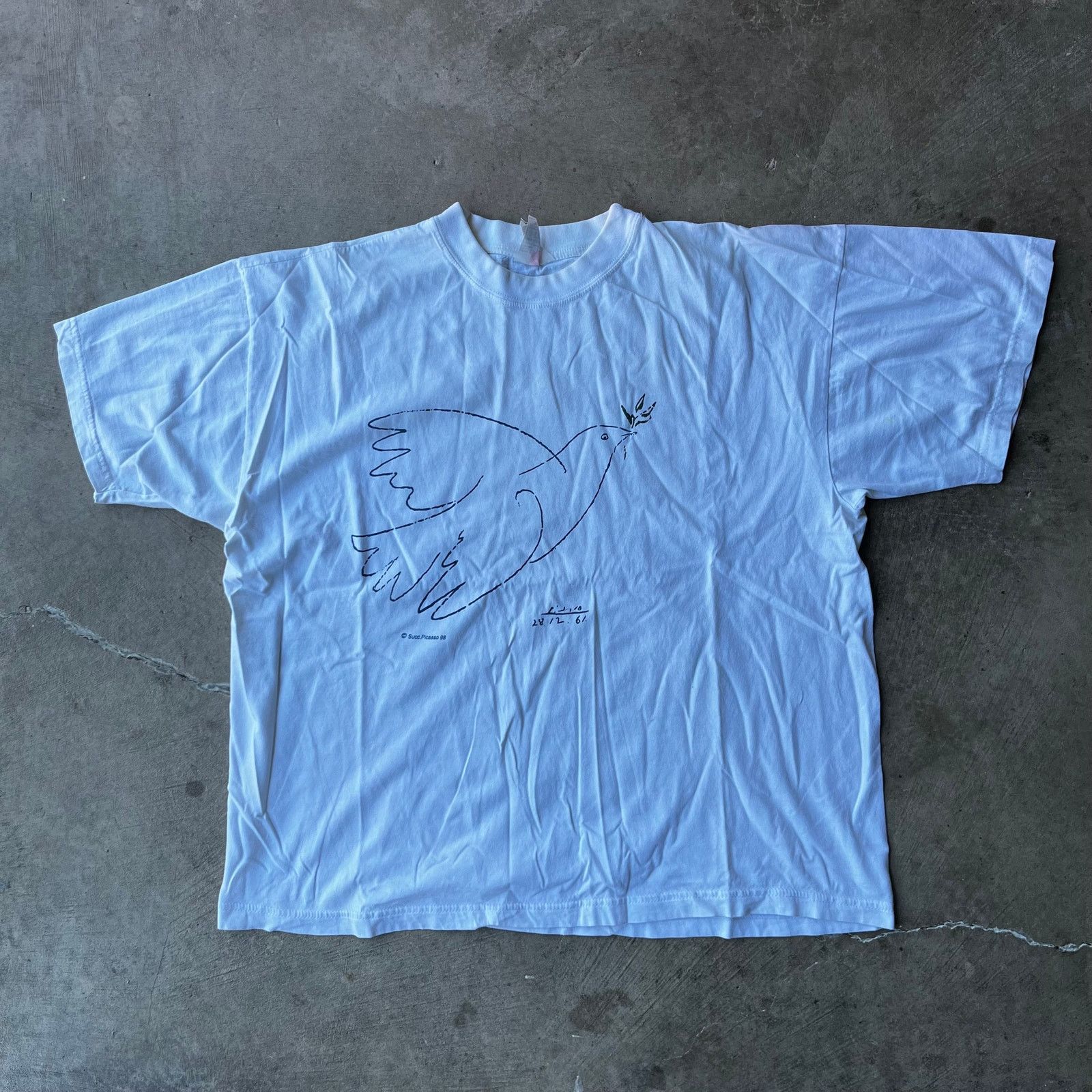 Vintage VINTAGE PICASSO DOVE OF PEACE BIRD ART WHITE SHIRT MENS XL Size US XL / EU 56 / 4 - 1 Thumbnail