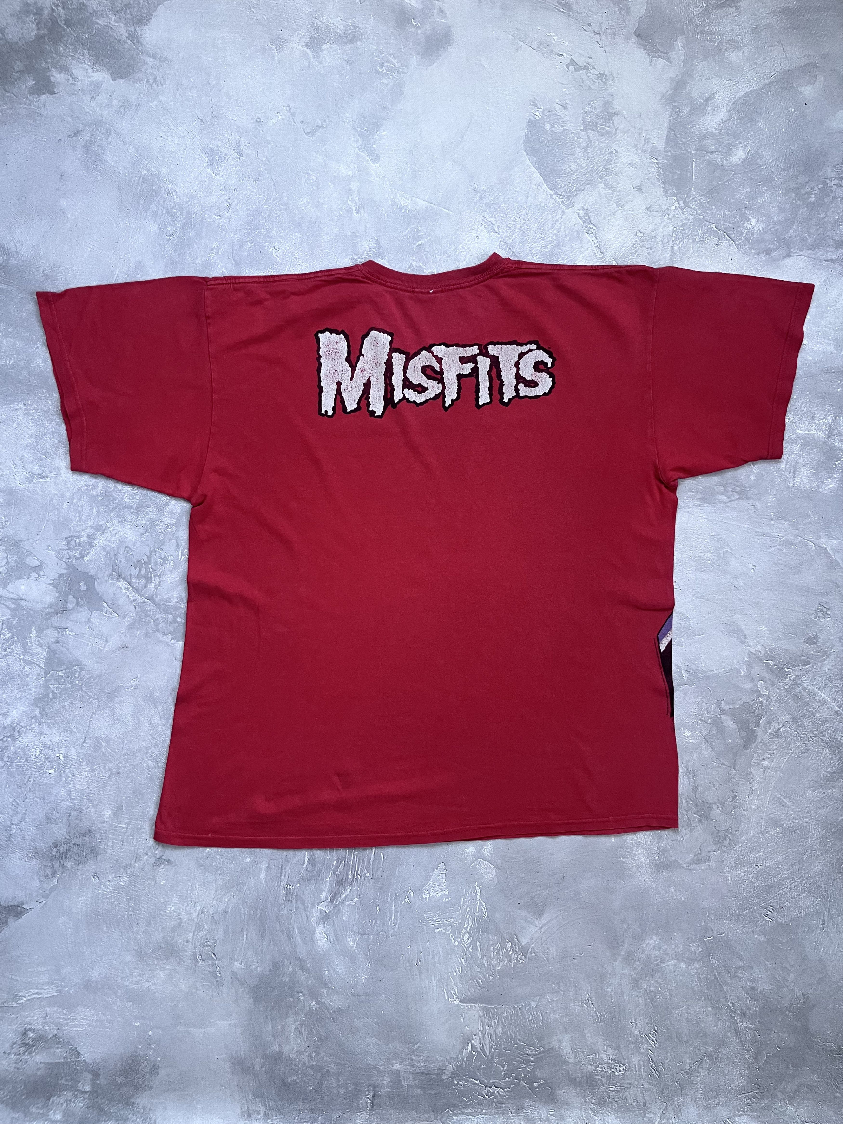 Band Tees Vintage 2008 Misfits Skull Graphic Logo T Shirt Punk Red Size US XL / EU 56 / 4 - 2 Thumbnail