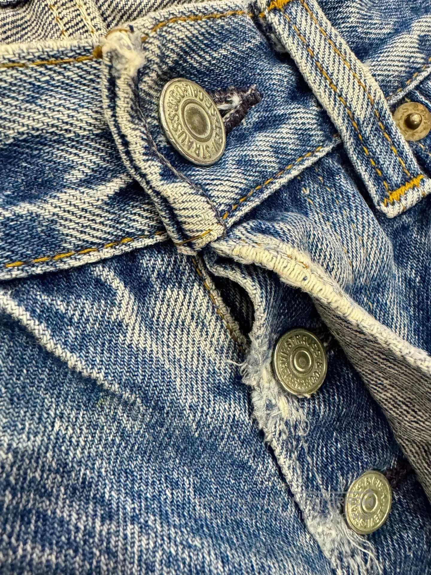 Levi's Blue Distressed Denim Jeans Size 32. Size US 32 / EU 48 - 4 Thumbnail