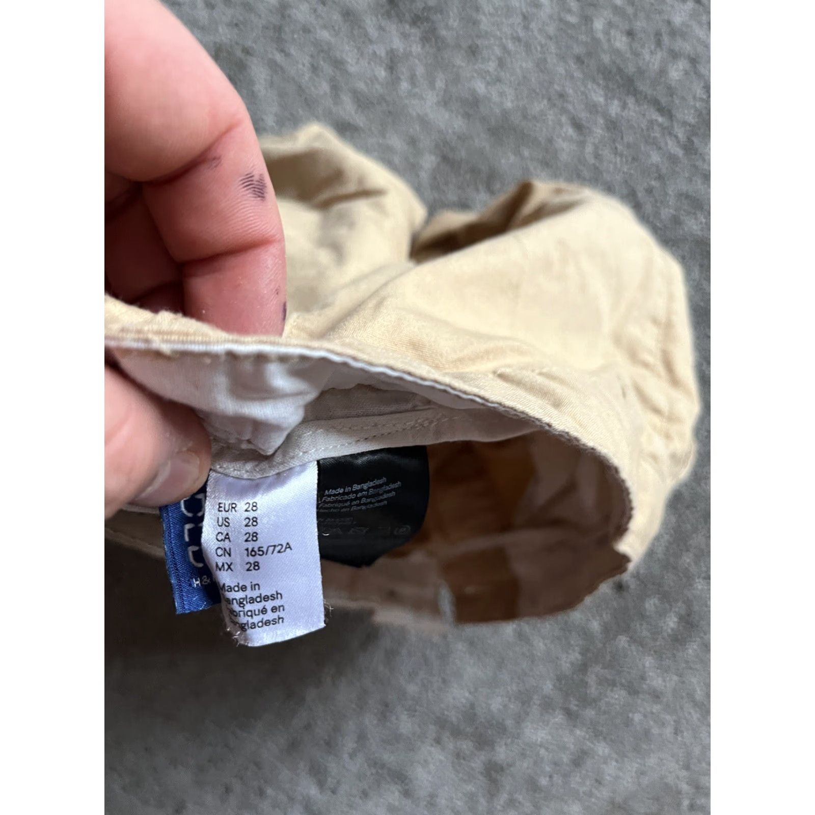 H&M H&M Divided Chino Shorts Men Size 28 Khaki 100% Cotton Button Fly Flat Front Beige Belt Loops Regular Size US 28 / EU 44 - 3 Thumbnail
