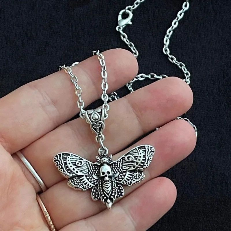 Jewelry × Vintage Death Moth Necklace Pendant Size ONE SIZE - 1 Thumbnail