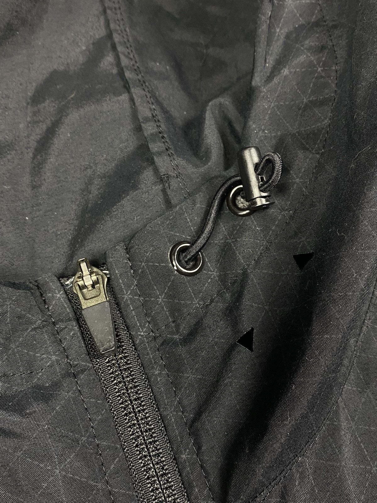 Nike Vintage 00s Nike windbreaker track full zip black jacket Size US L / EU 52-54 / 3 - 7 Thumbnail