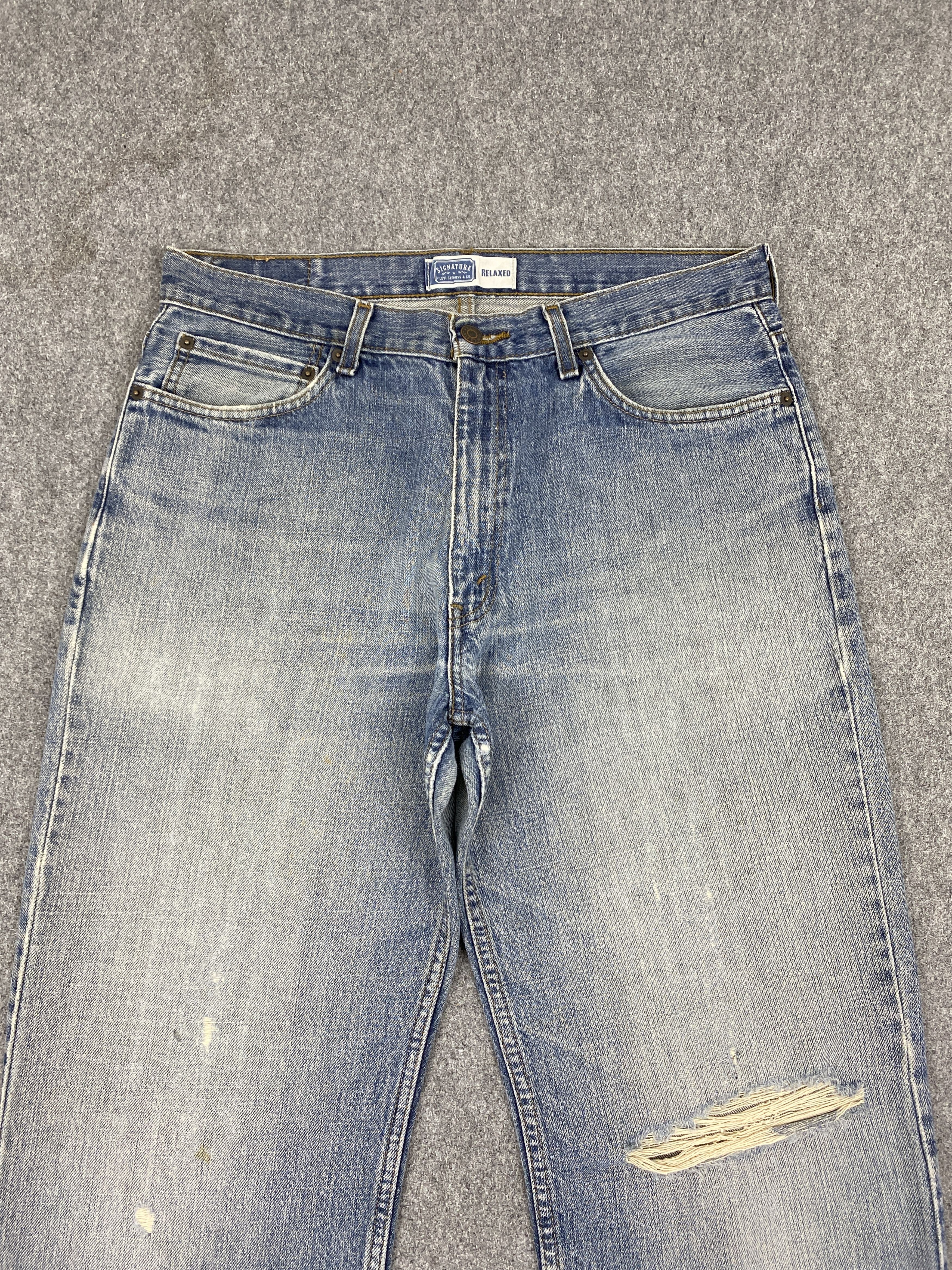Levi's Vintage Distressed Levis Signature Faded Blue Jeans S0027 Size US 33 - 2 Thumbnail
