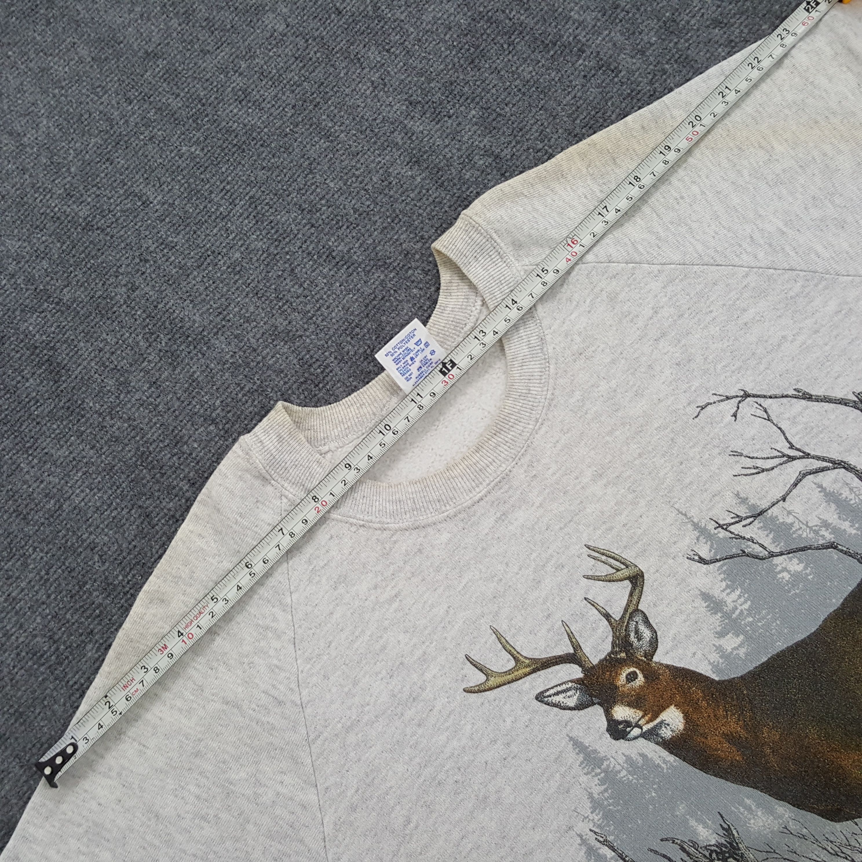 Vintage Vintage 90's Hunting American Art Deer Sweatshirt Size US L / EU 52-54 / 3 - 8 Thumbnail
