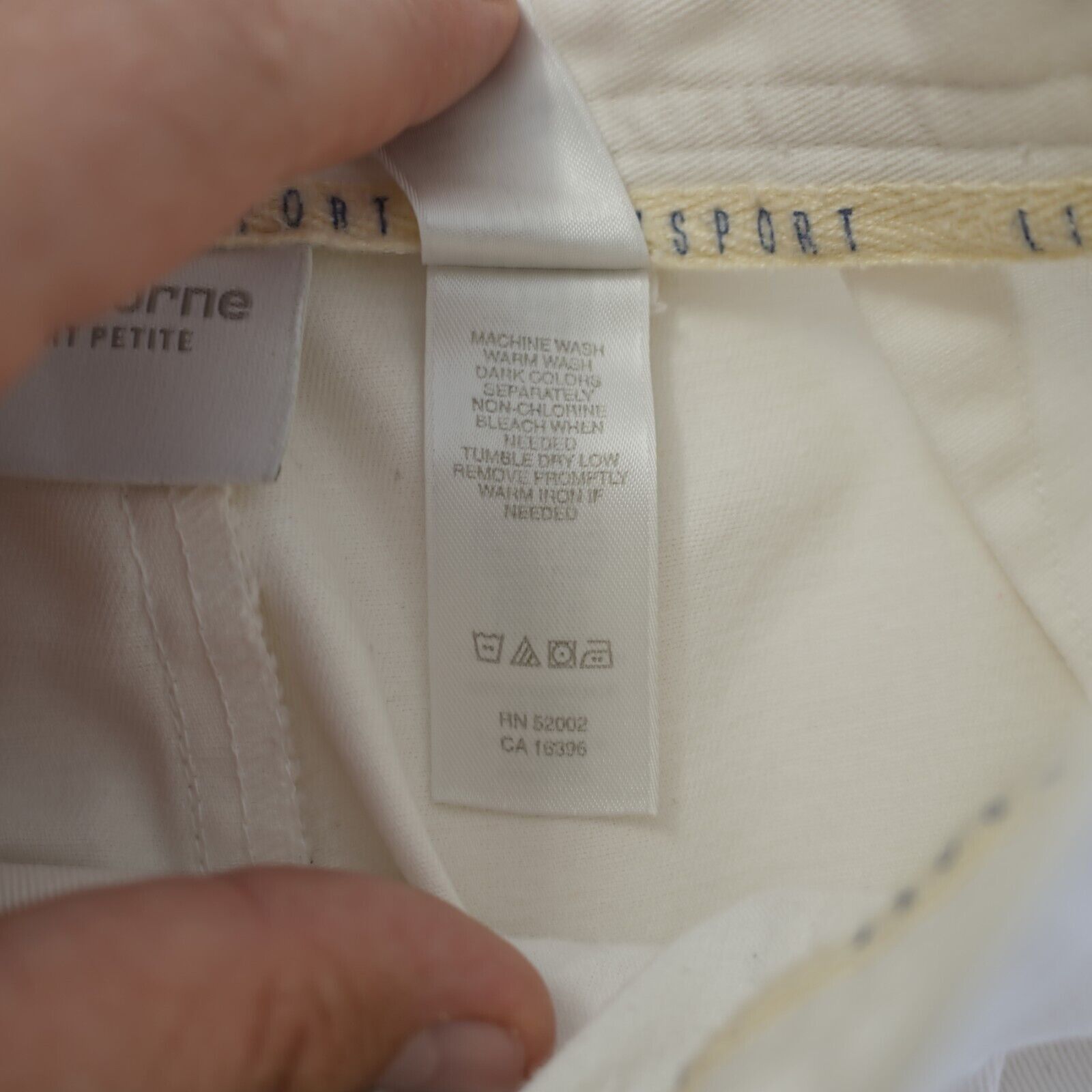 Liz Claiborne Liz Claiborne Sport White Pleated Bermuda Shorts 8P Petite 2 Size 26" / US 2 / IT 38 - 5 Thumbnail