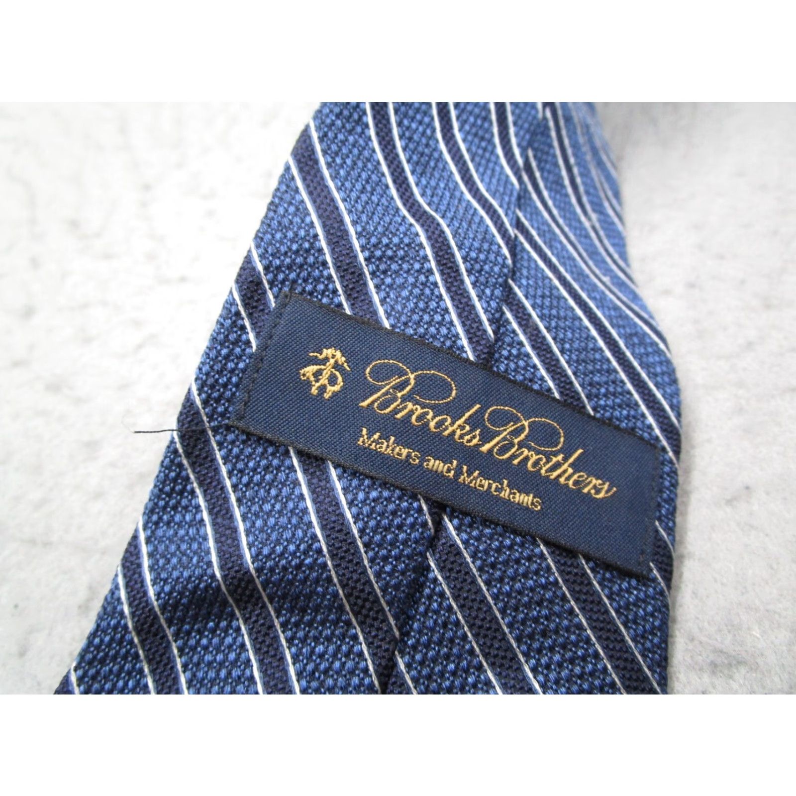 Brooks Brothers BROOKS BROTHERS Makers Merchants Men's blue striped silk neck tie - Classic One Size - Silk Tie - 57"-60" - USA Made - Preppy, Retro - Designer Mens Size ONE SIZE - 3 Thumbnail