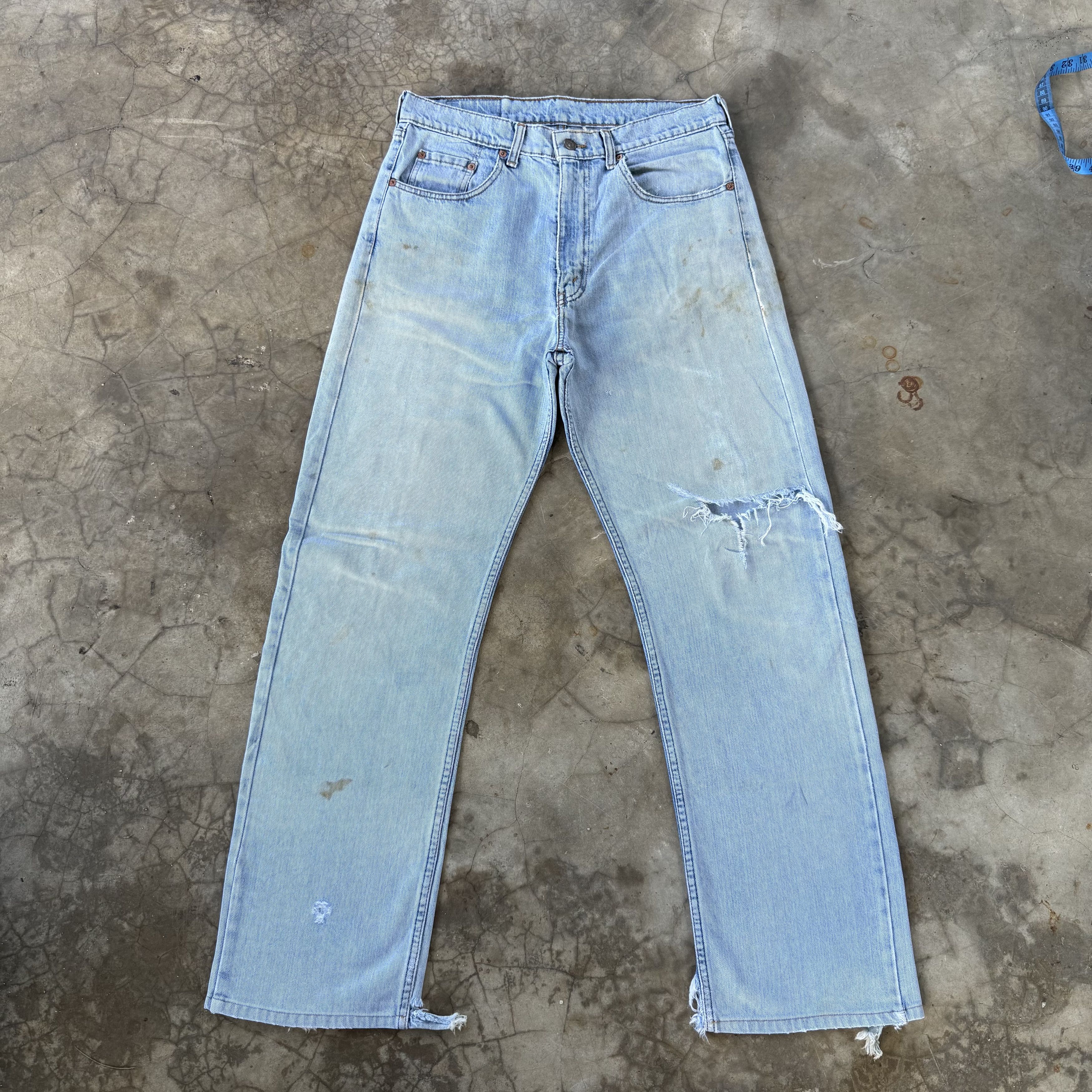 Levi's Vintage Clothing Vintage Levi's 512 Ripped Faded Light Wash Denim Jean W33 Size US 33 - 1 Thumbnail