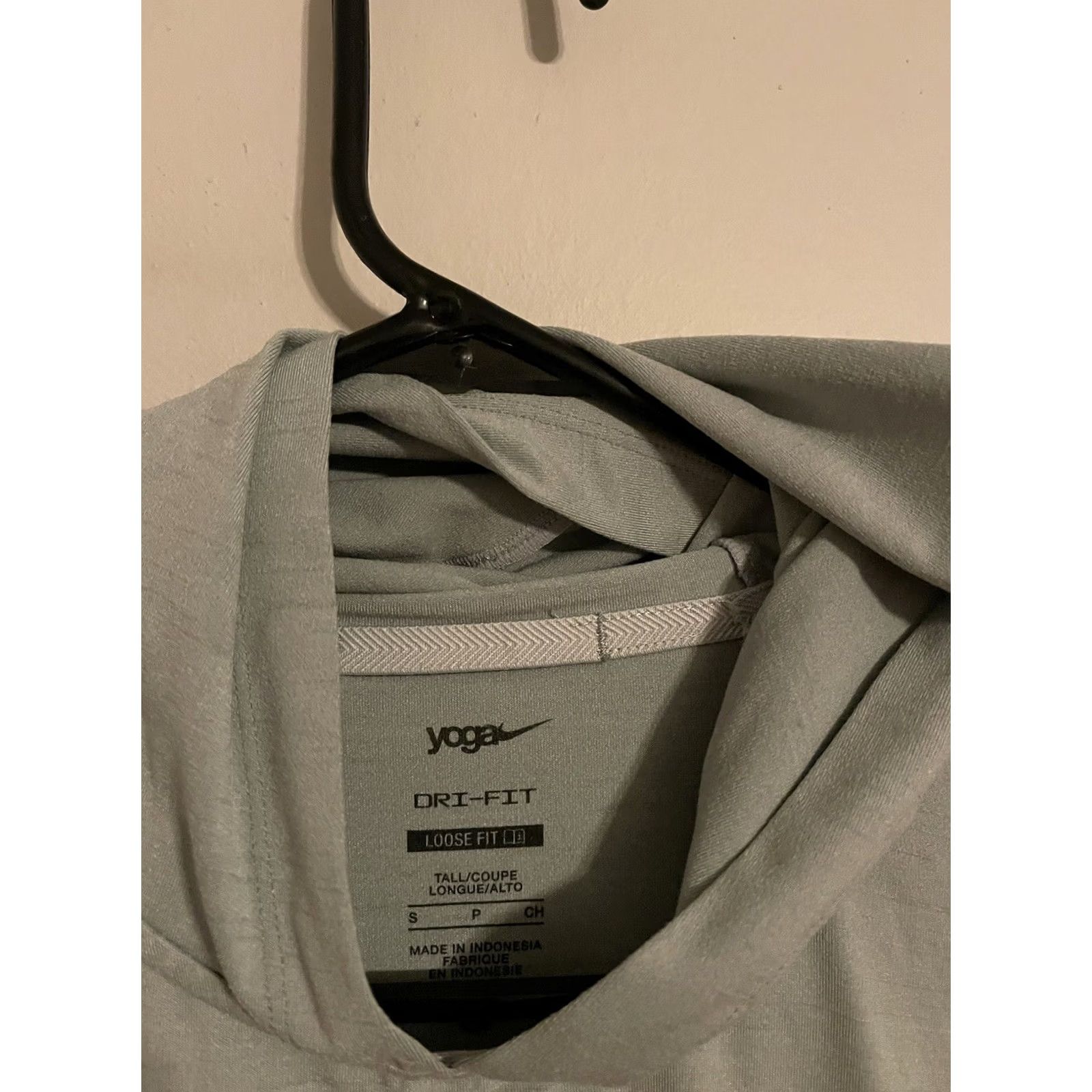 Nike Nike Dri-FIT Yoga Hoodie Lightweight Loose Fit Gray DQ4886-034 Men's Small Tall Size US S / EU 44-46 / 1 - 3 Thumbnail