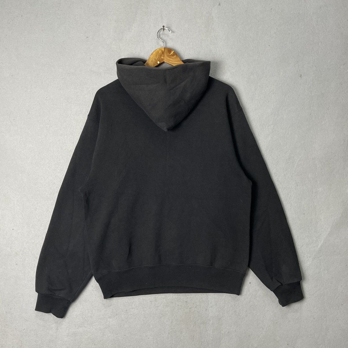 Russell Athletic Russell Athletic Blank Pullover Hoodie – Black (Size L) Size US L / EU 52-54 / 3 - 6 Thumbnail