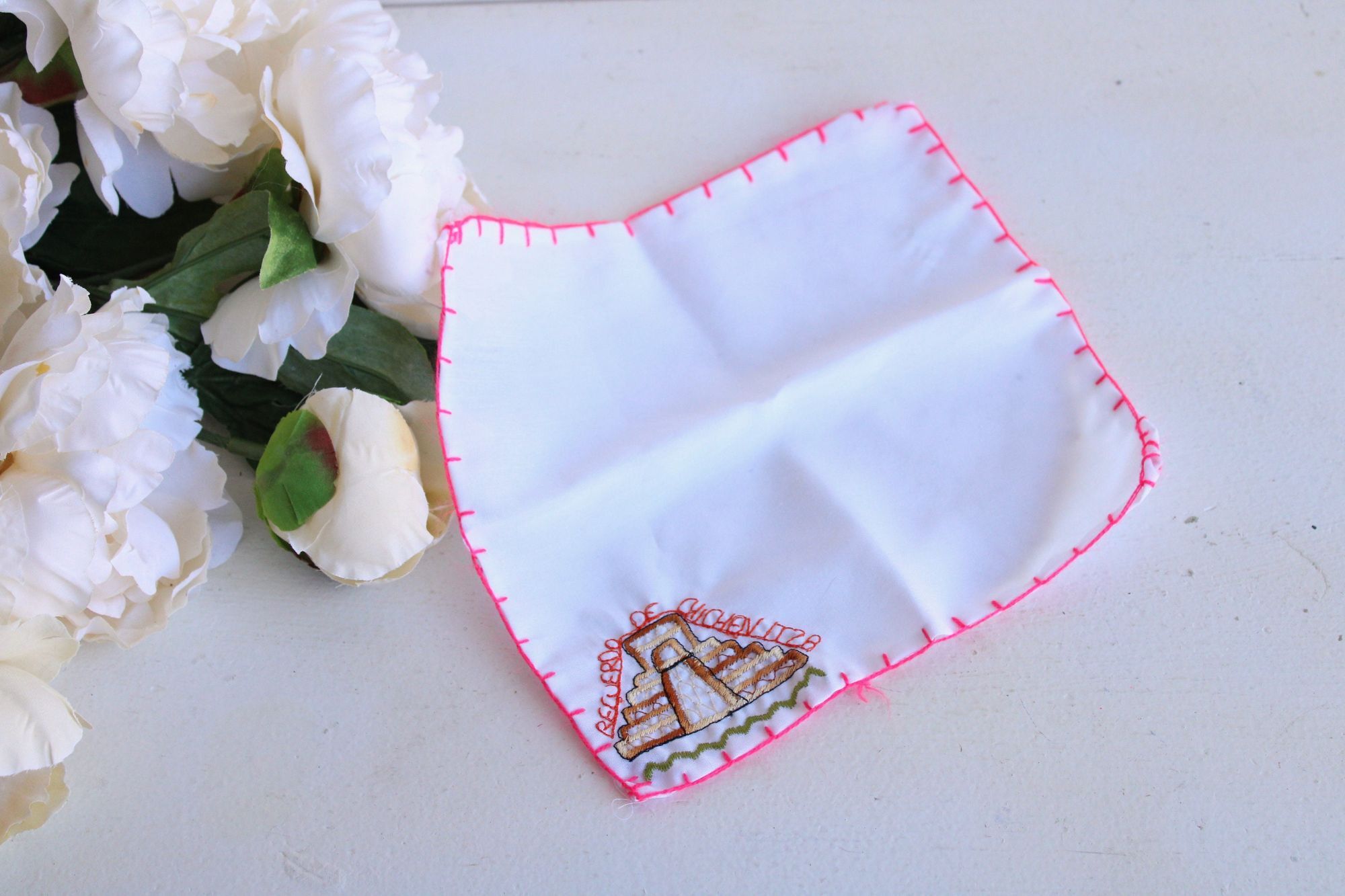 Vintage Vintage Handkerchief, Chichen Itza Mayan Mexico Souvenir, E Size ONE SIZE - 3 Thumbnail