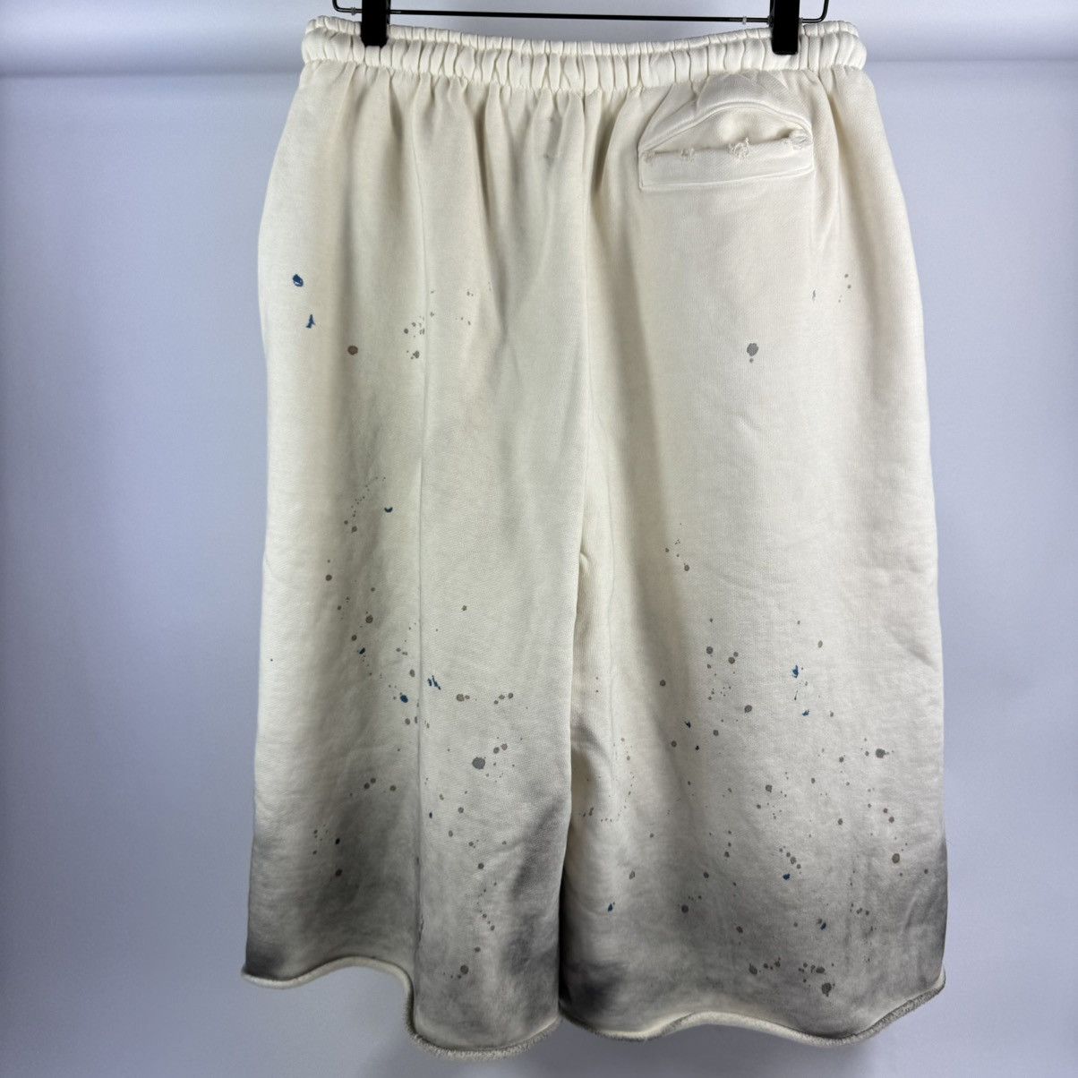 Satoshi Nakamoto CREAM RHINESTONE LOGO 3 QUARTER LONG SHORTS Size US 36 / EU 52 - 4 Thumbnail