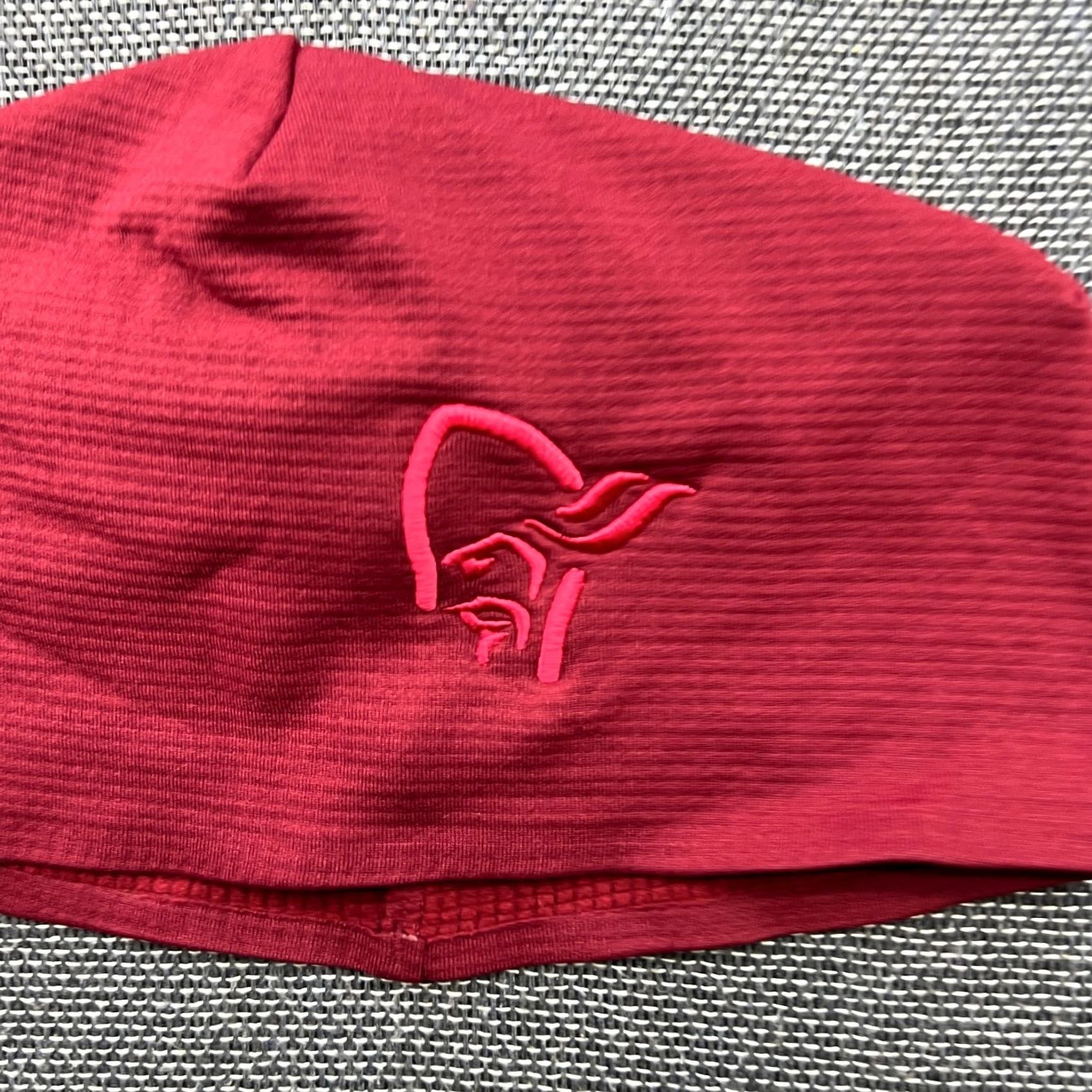 Vintage VINTAGE Norrona Beanie Hat S Red Lightweight Outdoor Powerstretch Pro Cap Unisex Adults Mens/Womens Size ONE SIZE - 2 Thumbnail