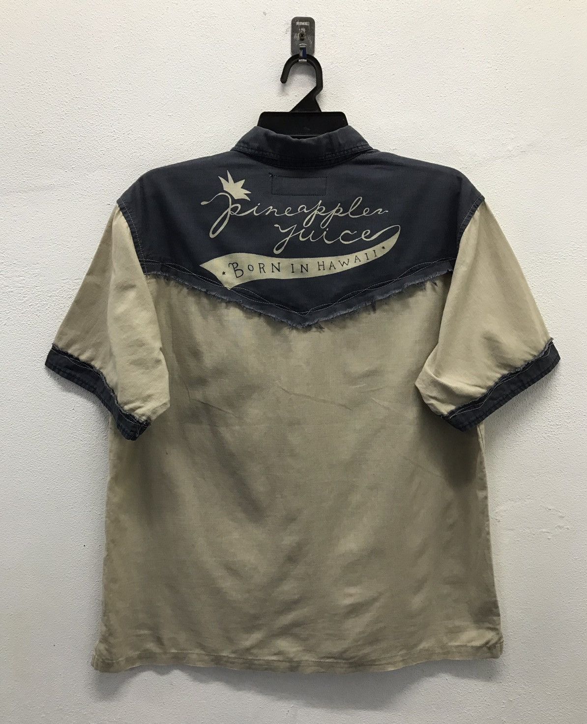 Japanese Brand × Vintage Vintage Pineapple Juice Born In Hawaii Shirt Button Up Size US L / EU 52-54 / 3 - 2 Thumbnail