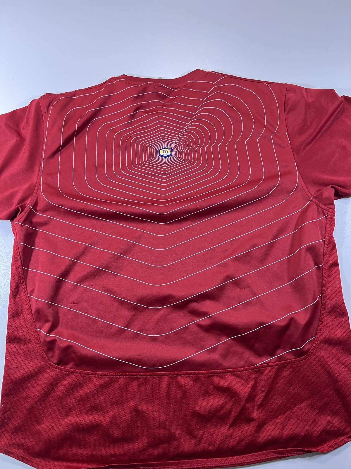 Nike Nike Middle Swoosh Air maxRed Short Sleeve athletic T-Shirt Size US XL / EU 56 / 4 - 7 Thumbnail