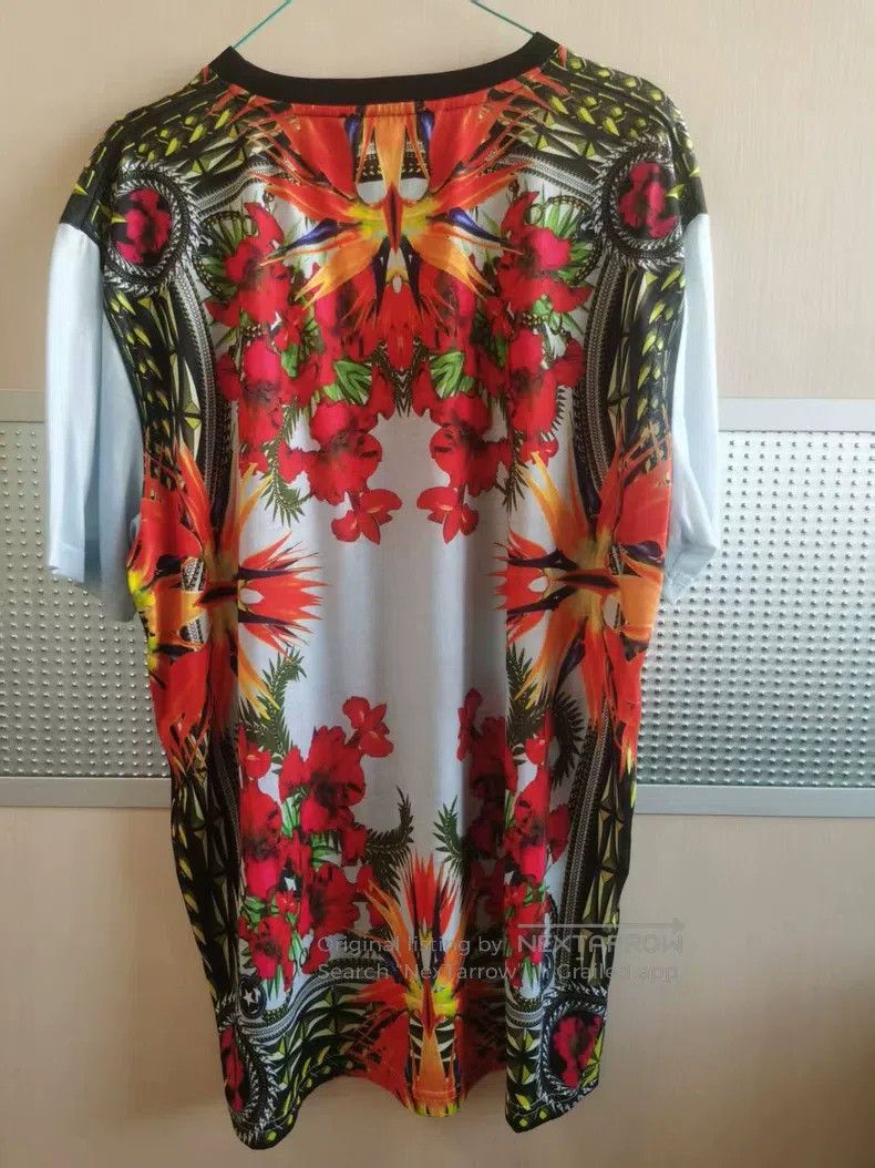 Givenchy Givenchy Short Sleeve T-Shirt Size US M / EU 48-50 / 2 - 2 Thumbnail