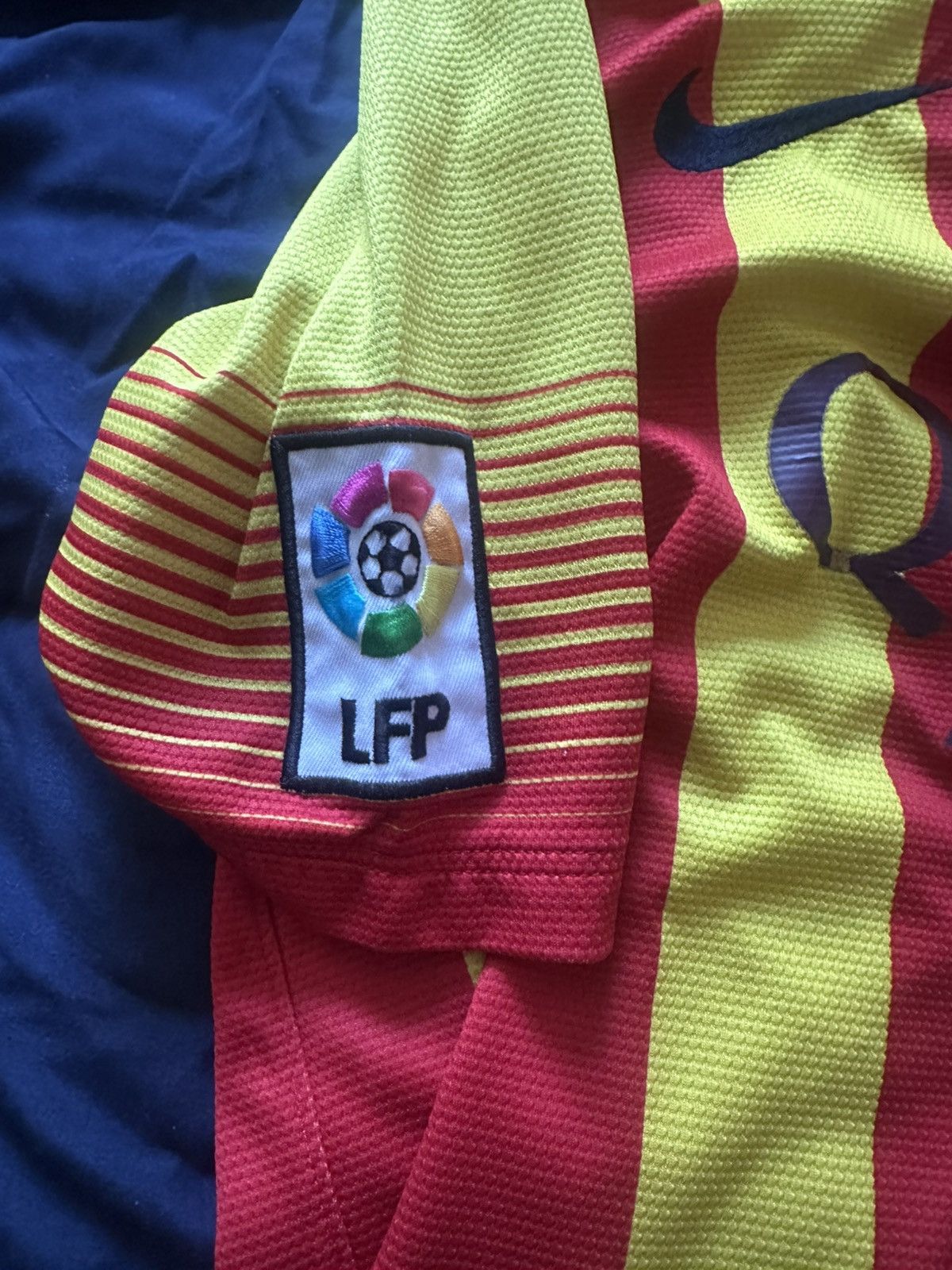 Nike × Vintage 2013-2014 FC Barcelona Away Jersey Size US M / EU 48-50 / 2 - 5 Thumbnail