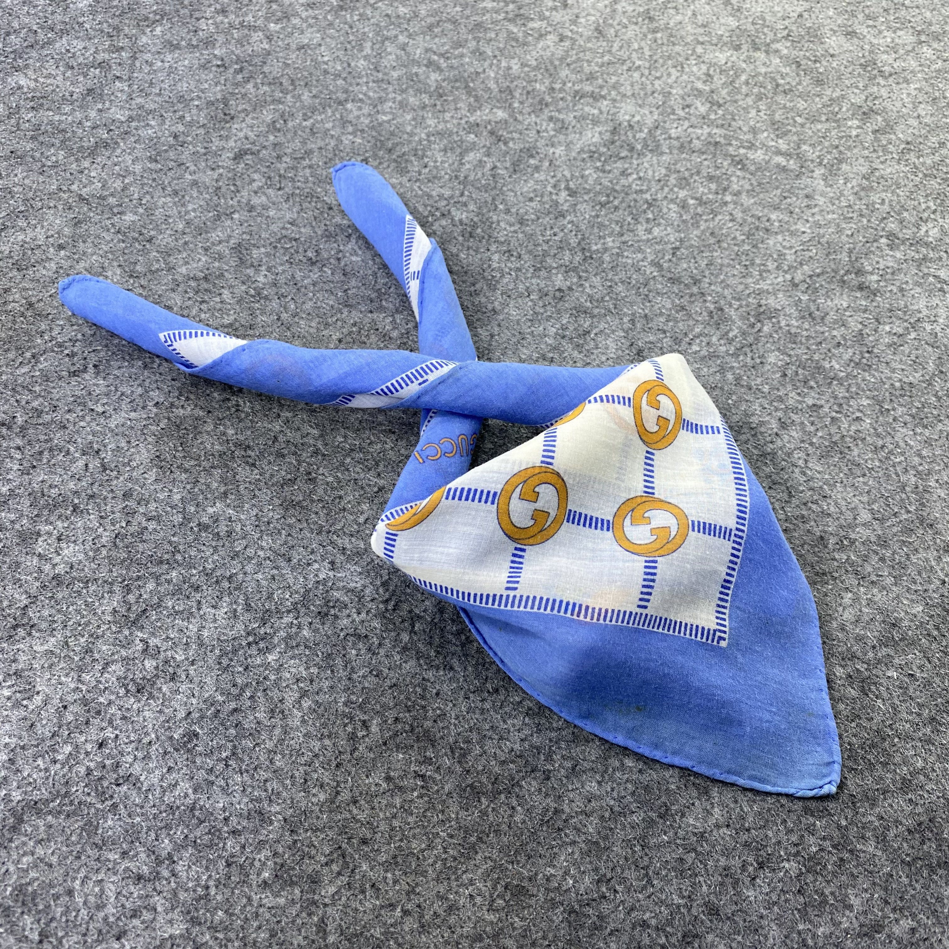Vintage Gucci Handkerchief Neckerchief Bandana-B1830 Size ONE SIZE - 1 Thumbnail