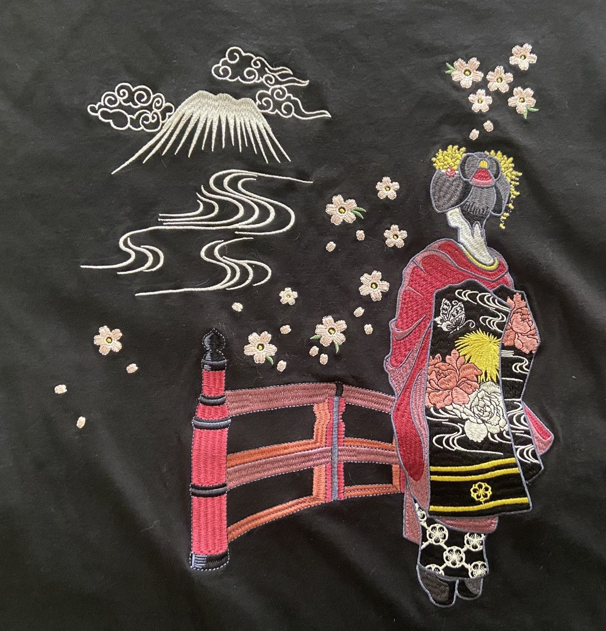 Other Japanese 100% Cotton Embroidered Tshirt Size US XXL / EU 58 / 5 - 5 Thumbnail