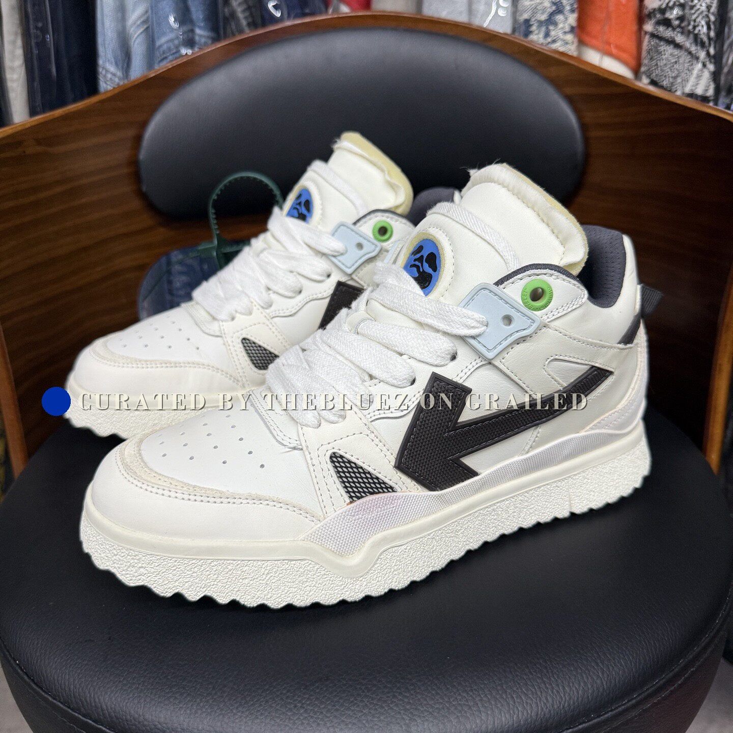 Off-White Off White OW Arrow Shoulder Size US 7 / EU 40 - 1 Thumbnail