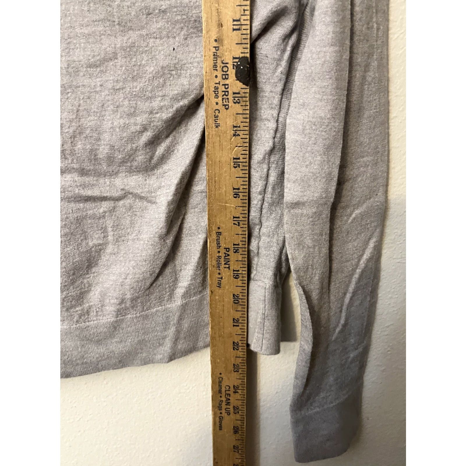 Club Monaco Club Monaco Collared Sweater, Size XL Wool Blend Gray Women, XL, Club Monaco, Sweater, Wool Blend, Gray, Collared, Henley, Women's Apparel, Vintage? Size XL / US 12-14 / IT 48-50 - 5 Thumbnail