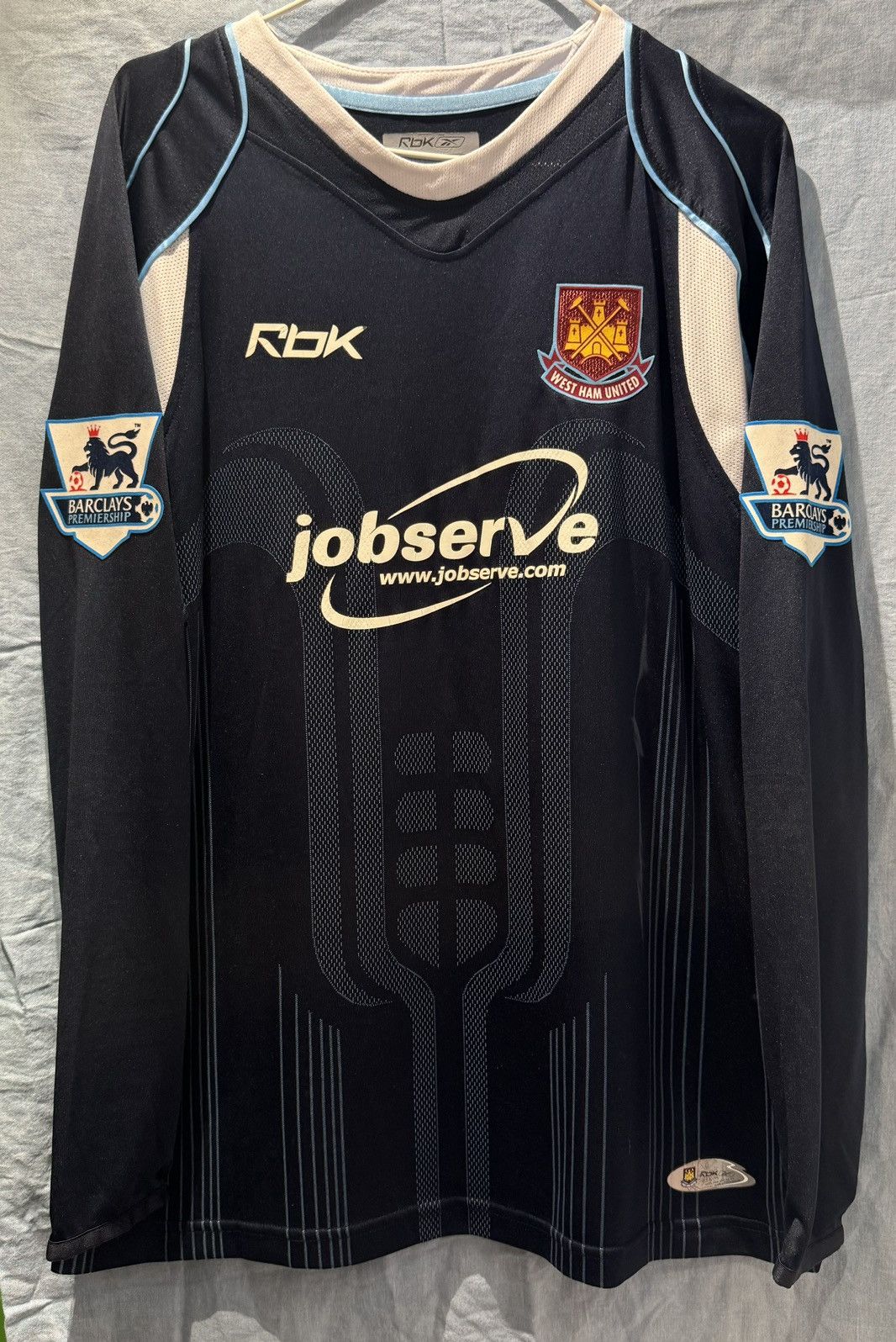 Reebok West ham 06/07 Longsleeves away #32 Tevez Size US L / EU 52-54 / 3 - 1 Thumbnail