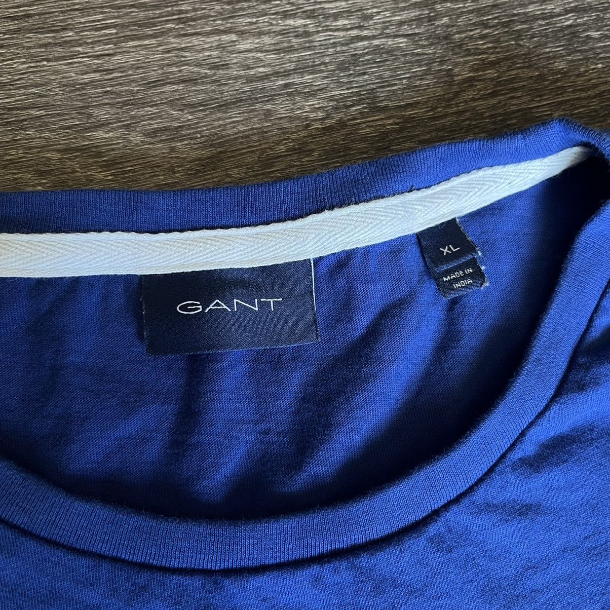Gant × Vintage Vintage Gant 1949 New Haven Arch Logo Tee Shirt Royal Blue Size US XL / EU 56 / 4 - 4 Thumbnail