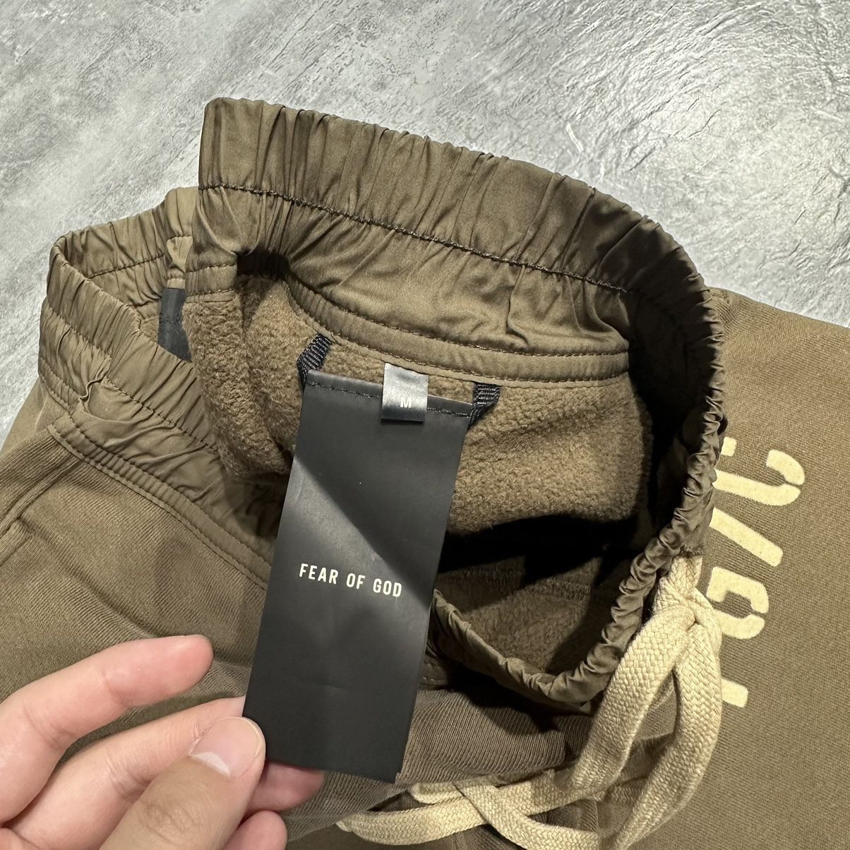 Fear of God Fear of God 7th FG7C Sweatshort - Vintage Mocha Size US 32 / EU 48 - 7 Thumbnail