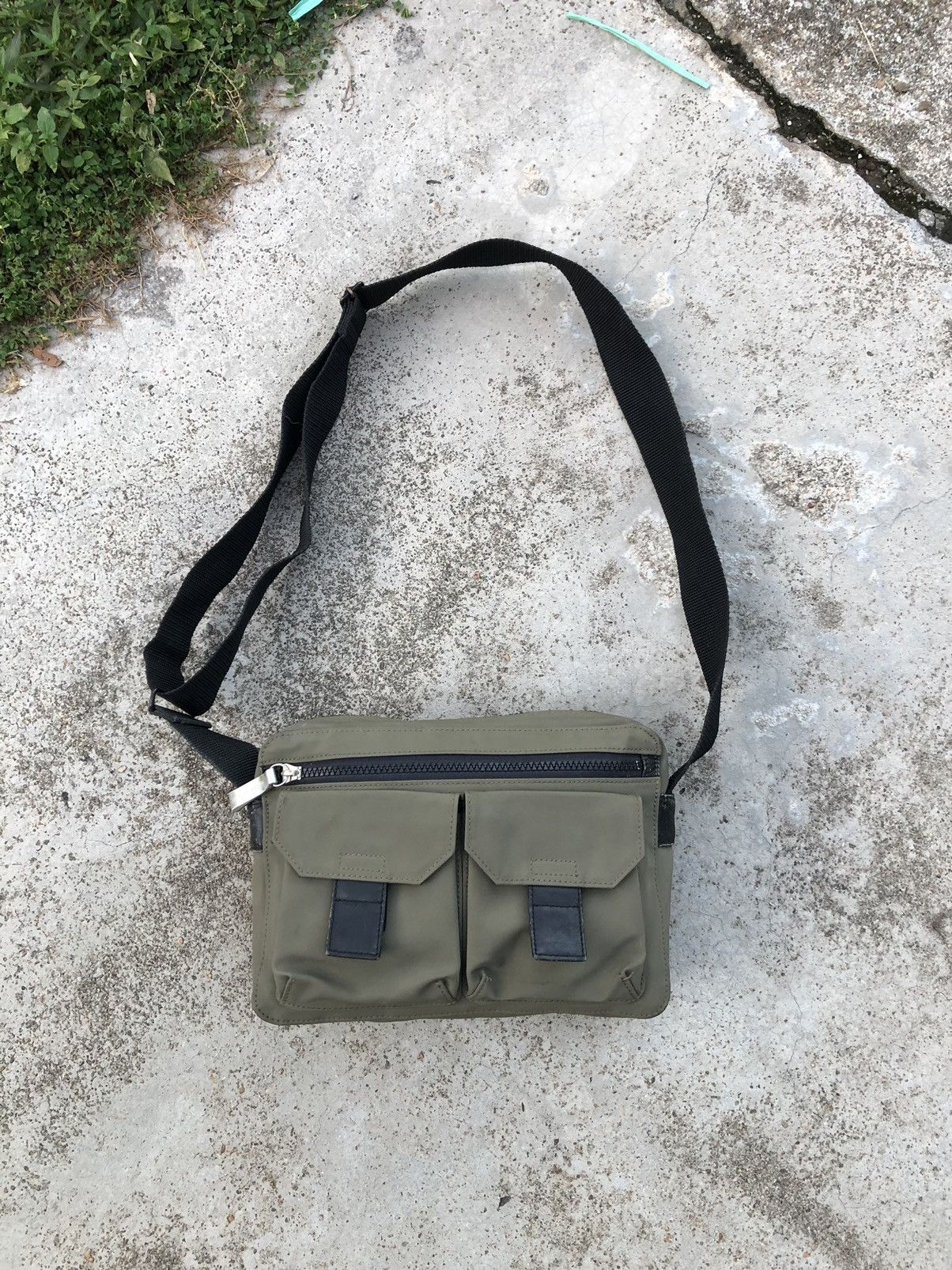Japanese Brand × Takeo Kikuchi MULTIPOCKET TAKEO KIKUCHI CROSSBODY/SLINGBAG Size ONE SIZE - 1 Thumbnail