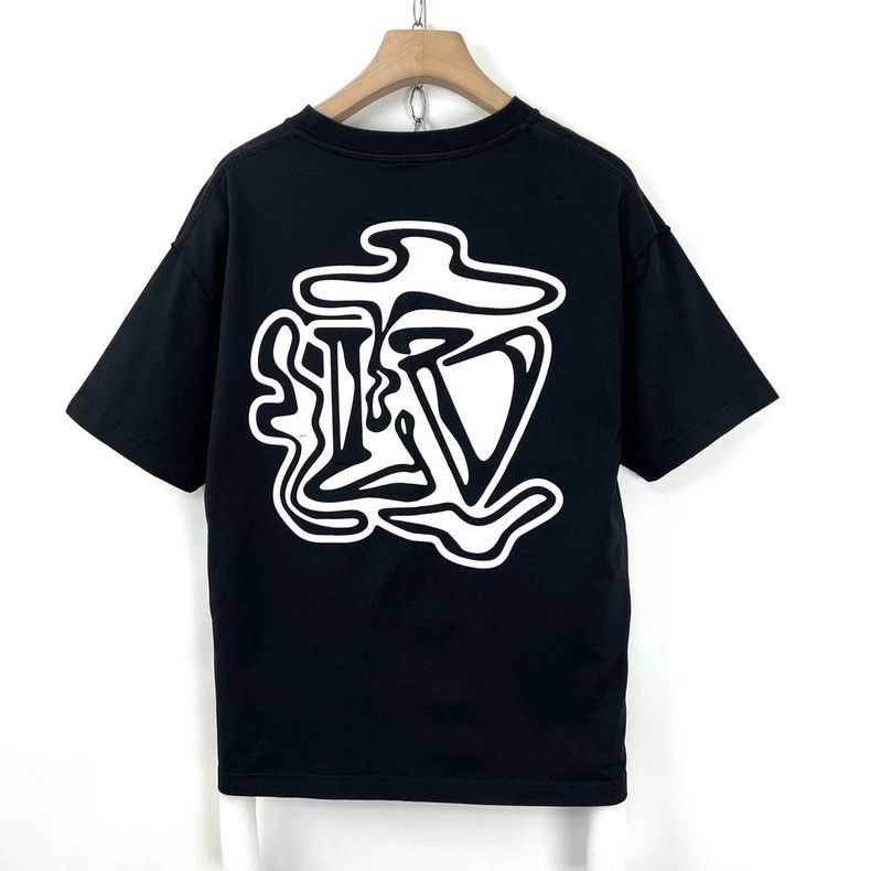 Louis Vuitton Louis Vuitton Black and white front and back logo short sle Size US M / EU 48-50 / 2 - 3 Thumbnail