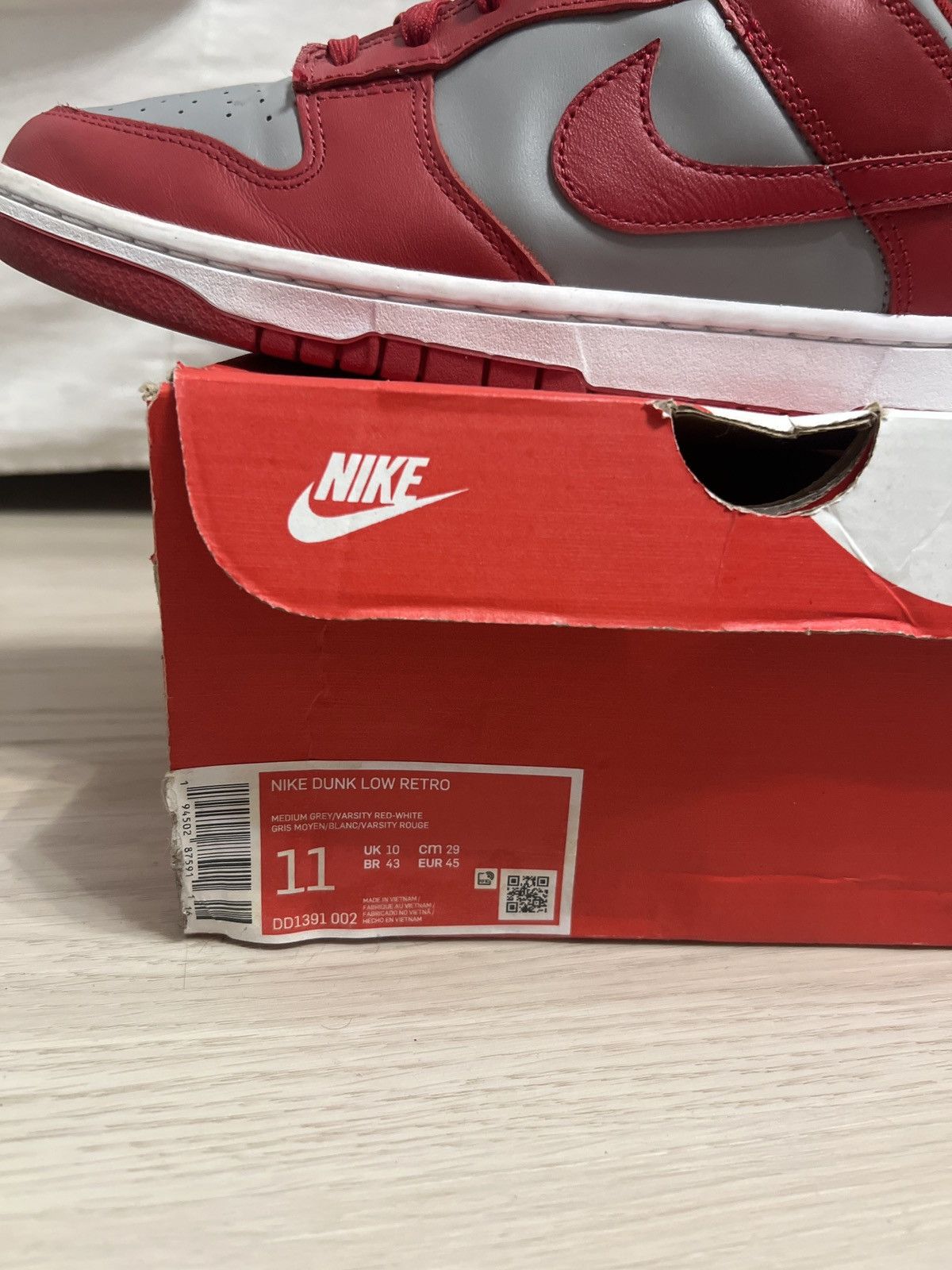 Nike Nike Dunk Low Retro Medium Grey Varsity Red UNLV Size US 11 / EU 44 - 5 Thumbnail