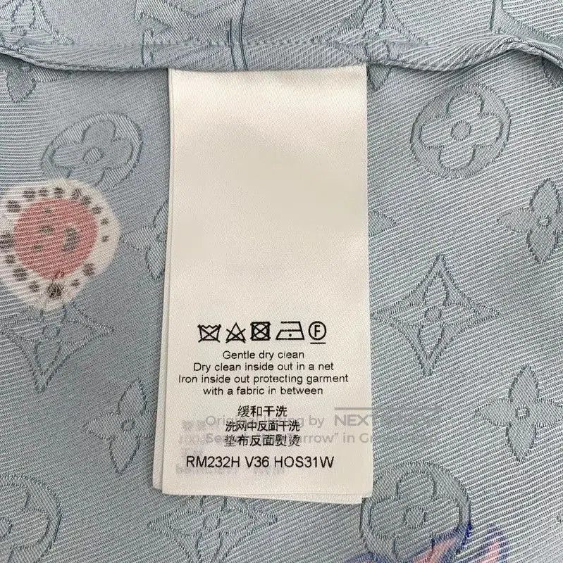Louis Vuitton Louis Vuitton Colorful Silk Short. Size US XL / EU 56 / 4 - 6 Thumbnail
