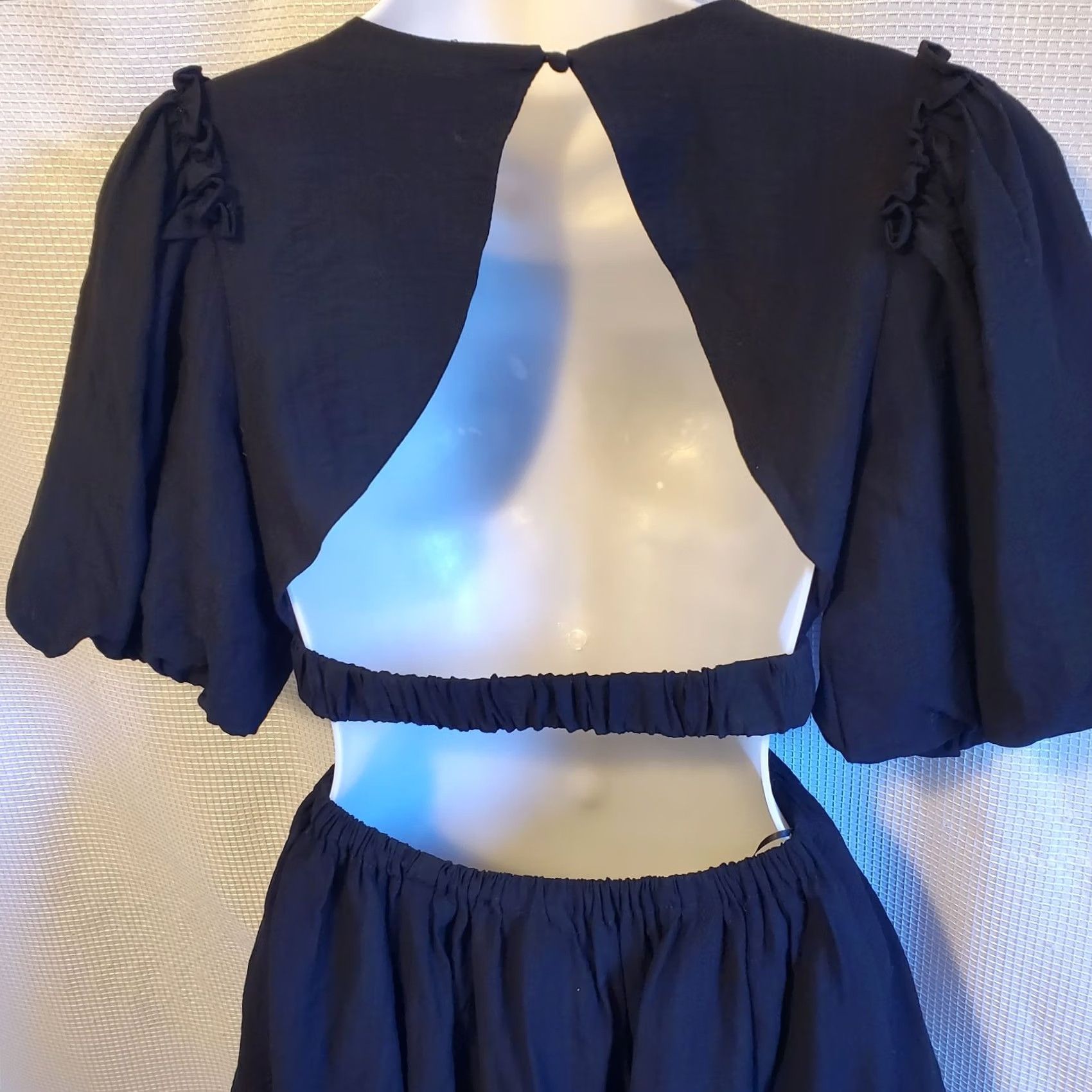 Vintage Anthropologie Moon River Black Bubble Sleeve Backless Mini Dress Sz Sm Size S / US 4 / IT 40 - 4 Thumbnail