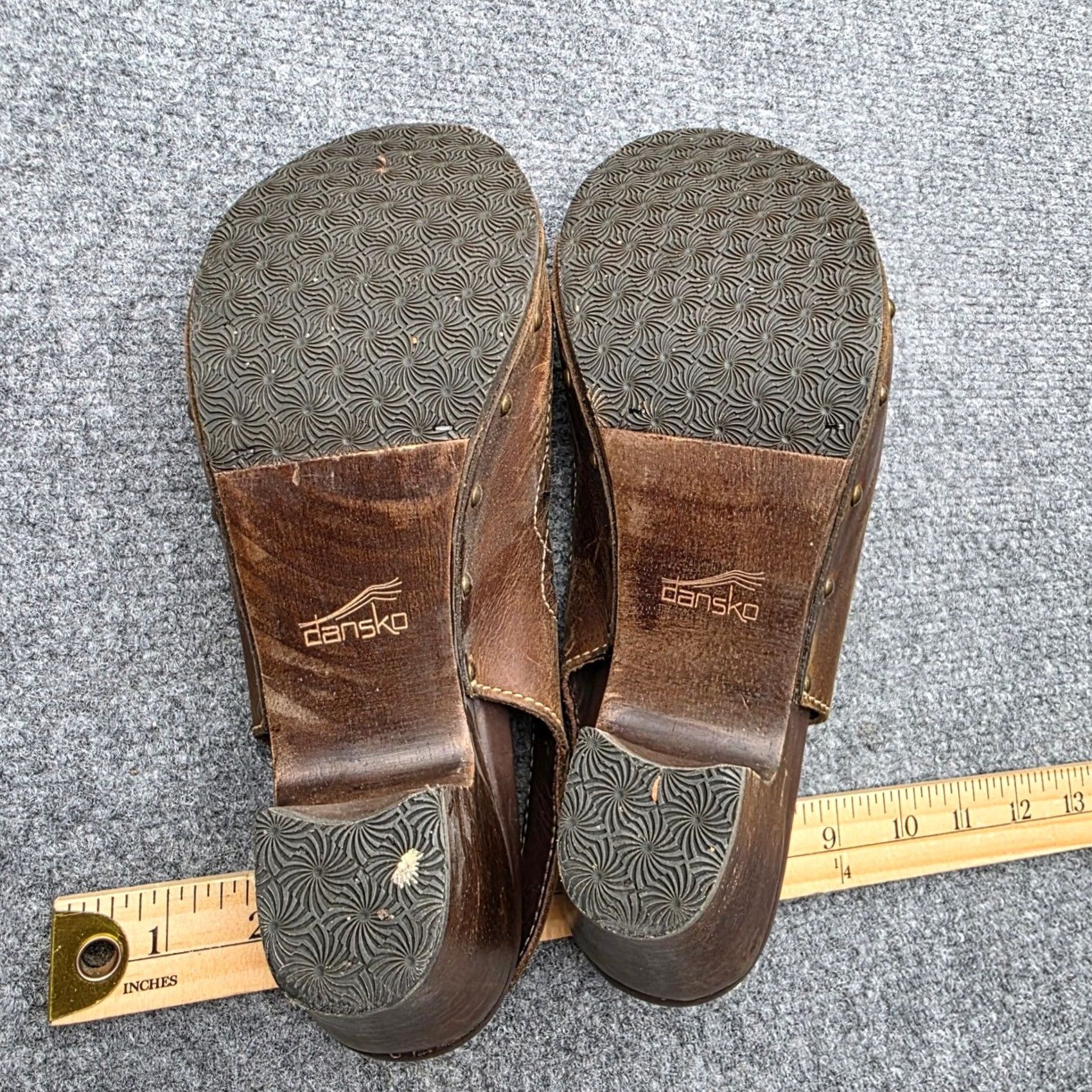 Dansko VINTAGE Dansko Women's Sissy Brown Leather Cut Out Platform Clog Sandals Size 38 Studded Size US 8 / IT 38 - 7 Thumbnail