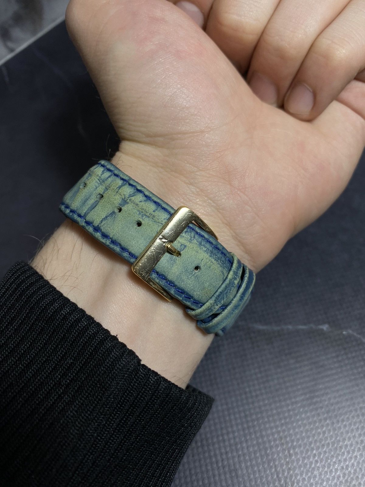 Japanese Brand Luxury Gold Crystal Watch | Vintage Design Size ONE SIZE - 5 Thumbnail