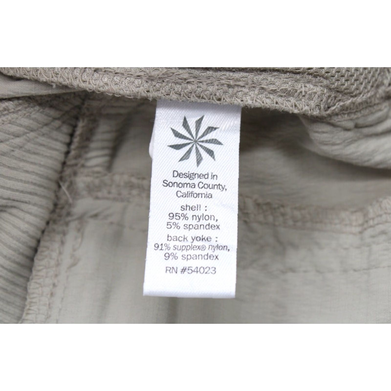 Athleta Athleta Pants Women's 2 Beige Hiking Pockets Zip Outdoors Trekkie 32 Inseam Casual Outdoors Camping Size 26" / US 2 / IT 38 - 6 Thumbnail