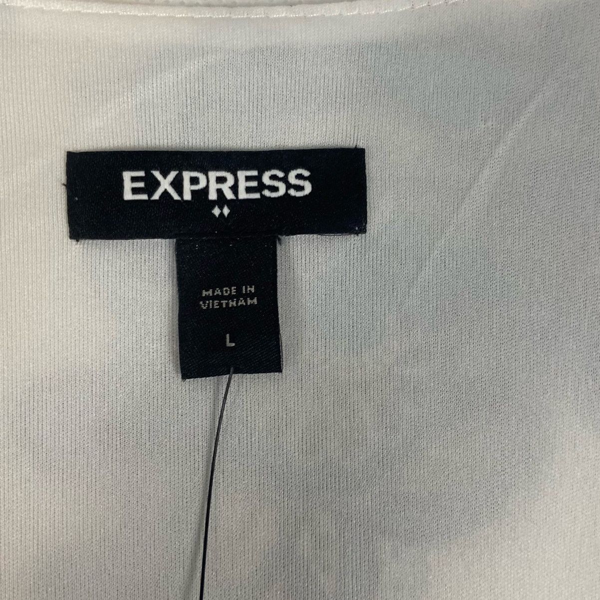 Express NWT Express V Neck Crop Top Size Large Size L / US 10 / IT 46 - 7 Thumbnail