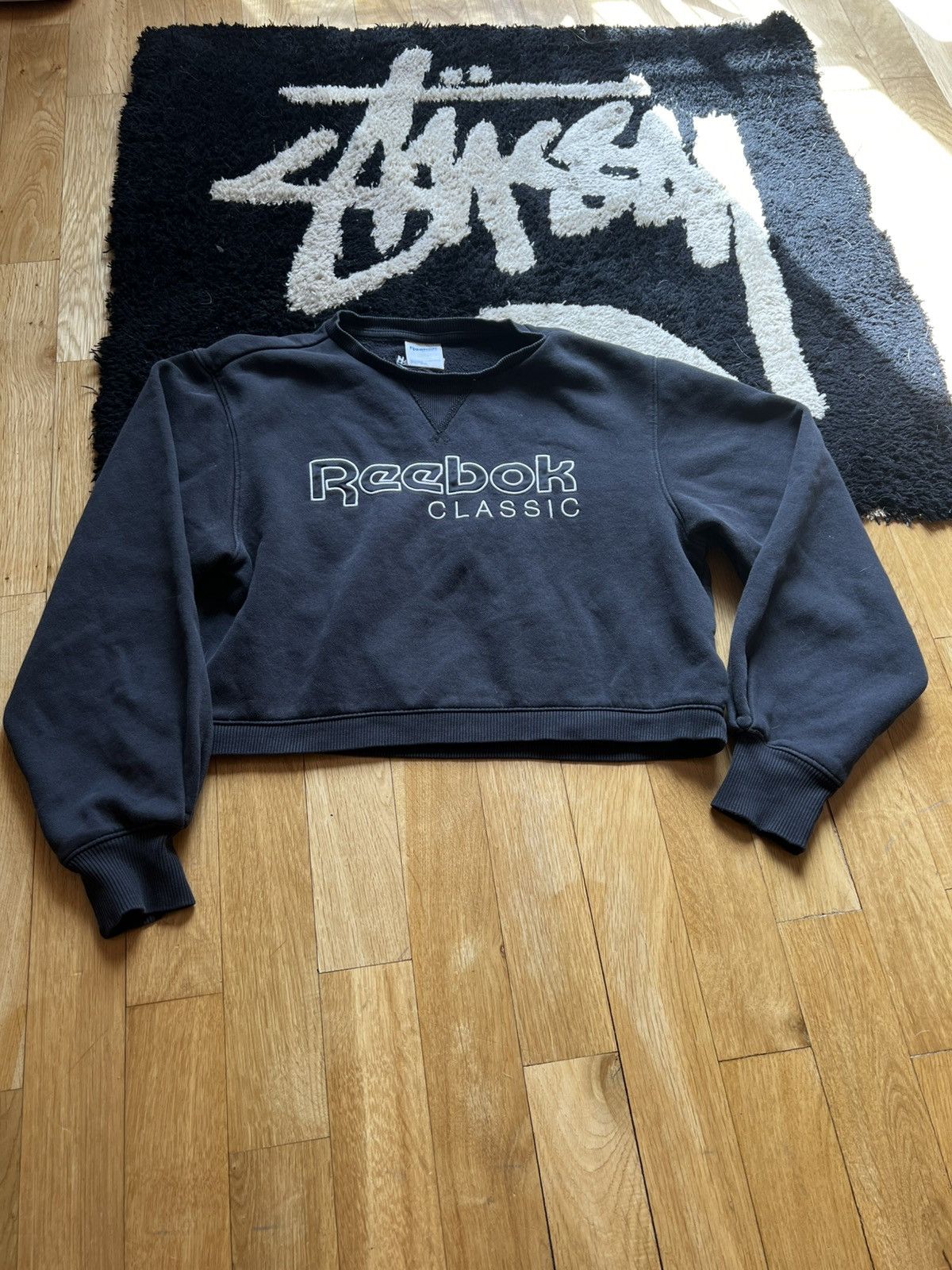 Vintage Reebok Classic Crop Top Sweatshirt